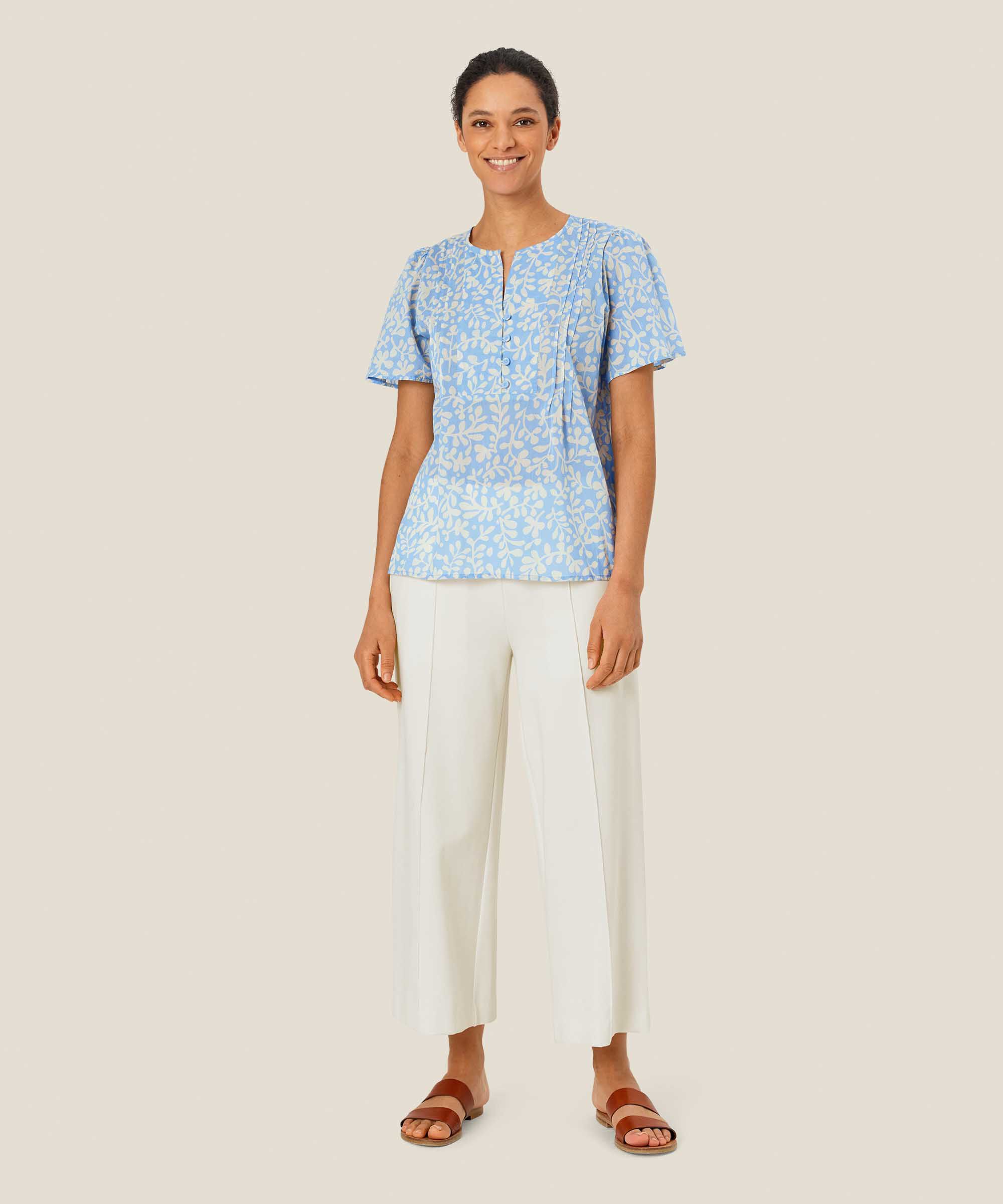 geblümte Baumwollbluse mit V-Ausschnitt, Della Blue