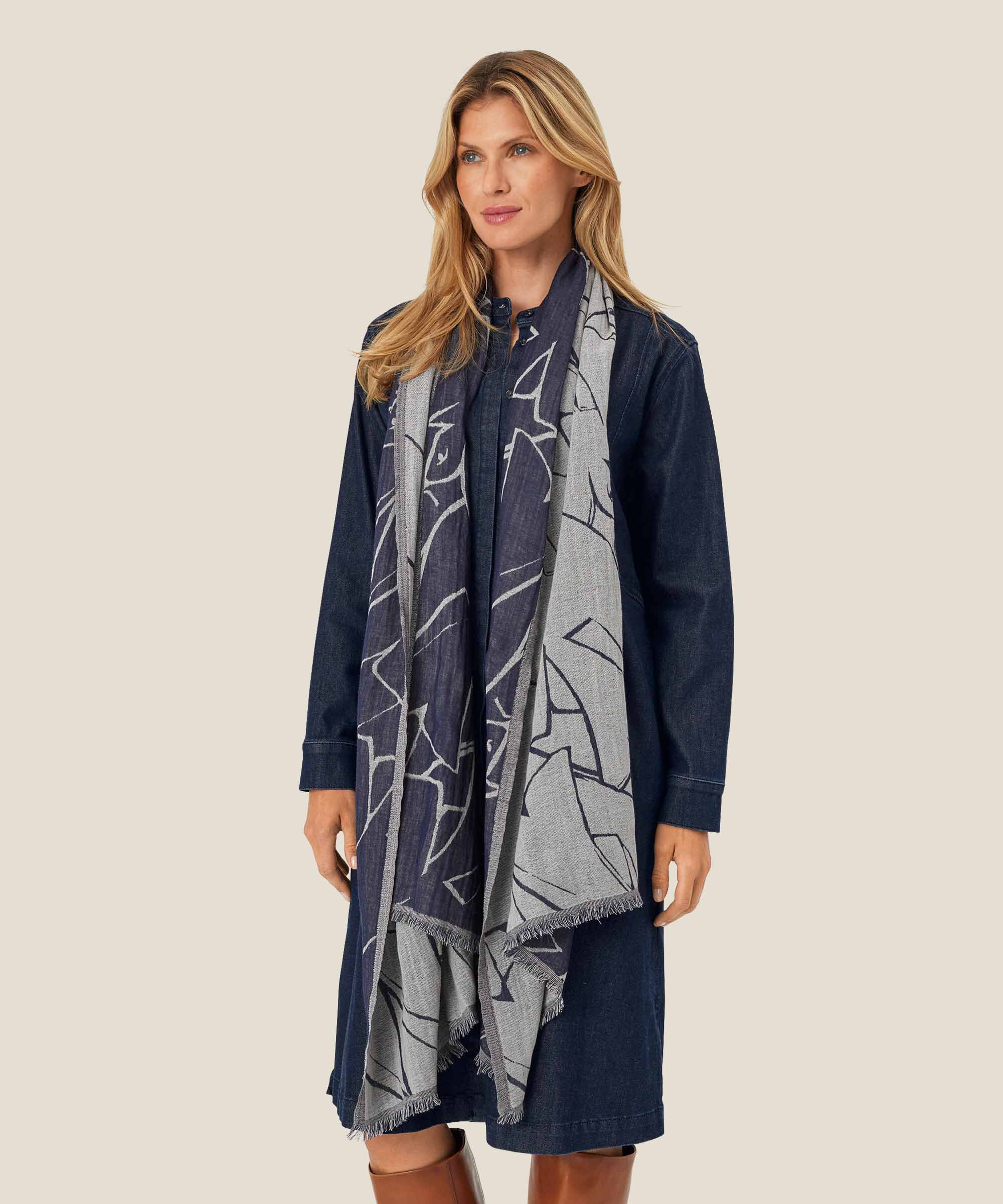 Bedruckter Schal aus Wollmischung, Navy Blazer