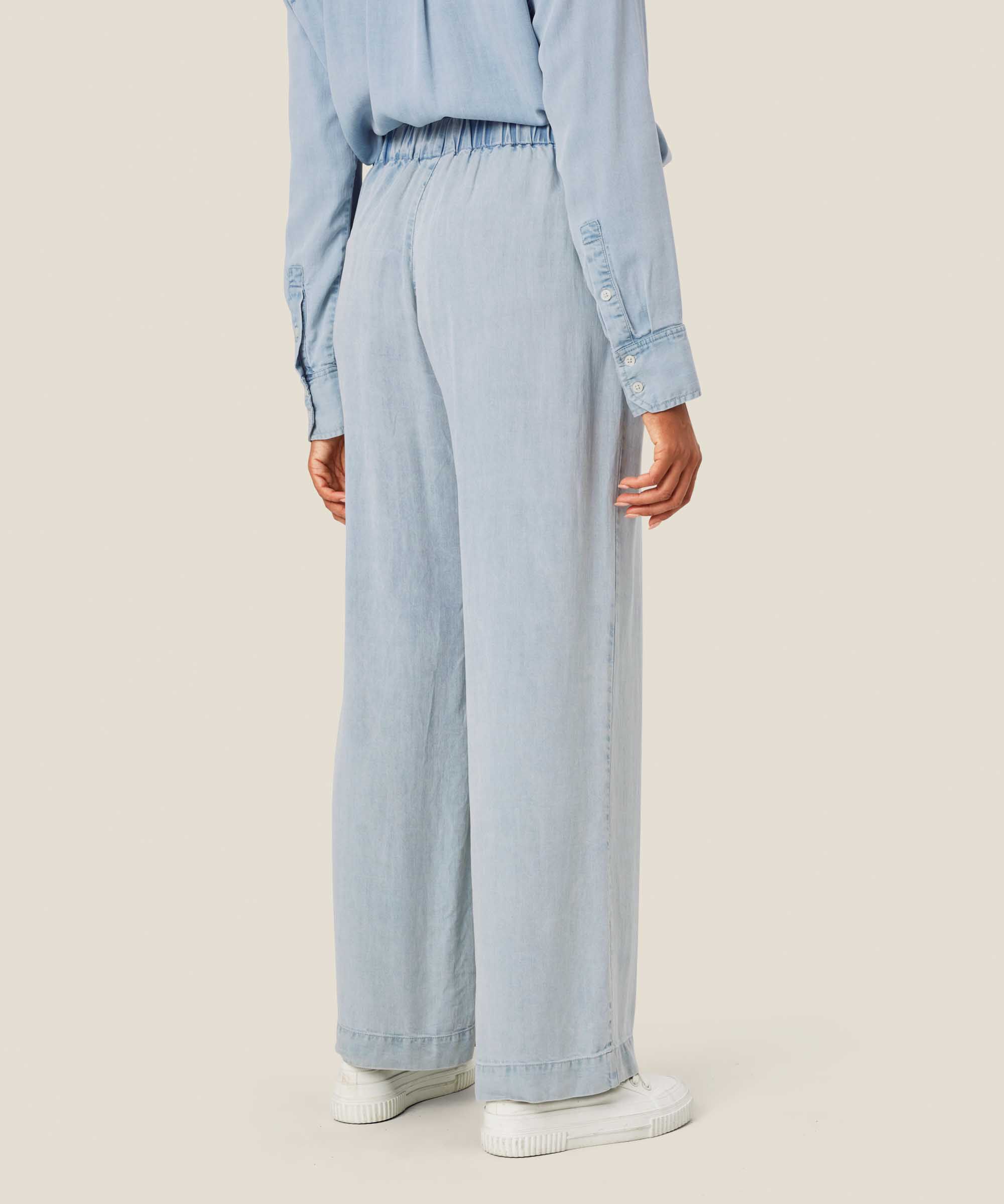 Weiche Jeanshose mit elastischem Bund und Eingrifftaschen, Light Denim