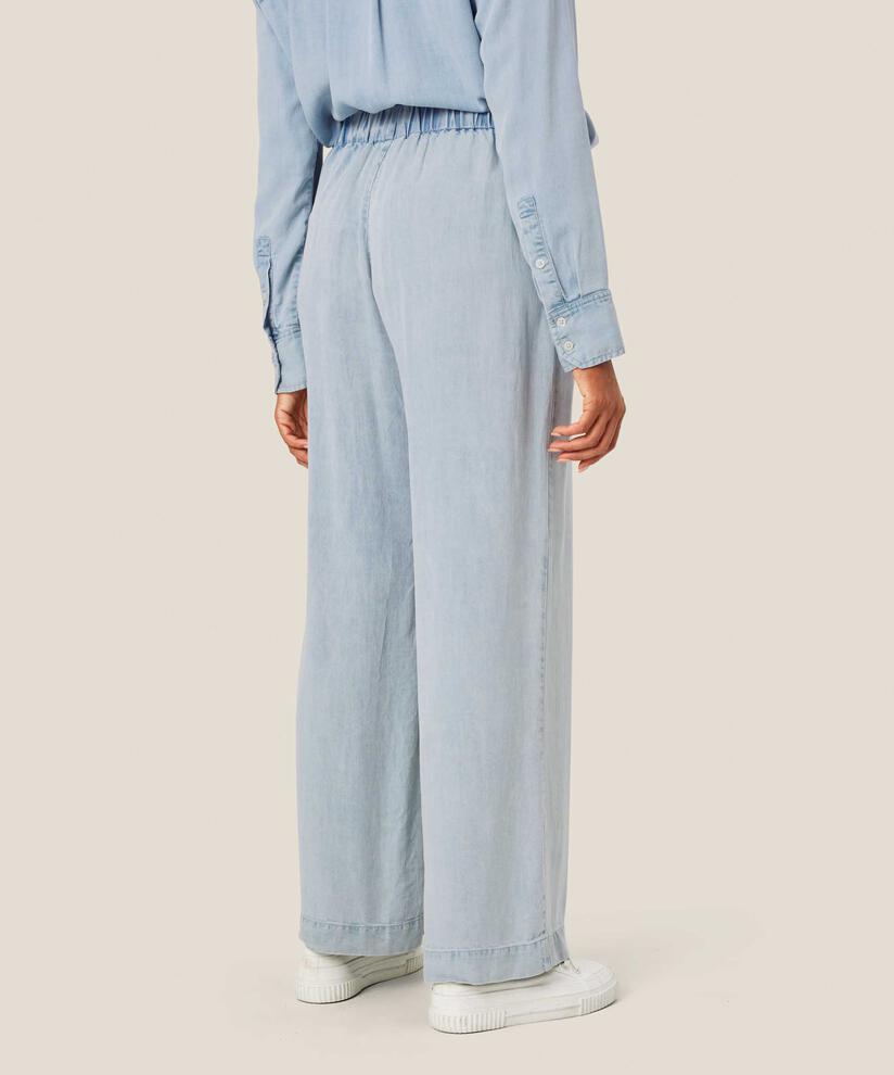 Weiche Jeanshose mit elastischem Bund und Eingrifftaschen, Light Denim