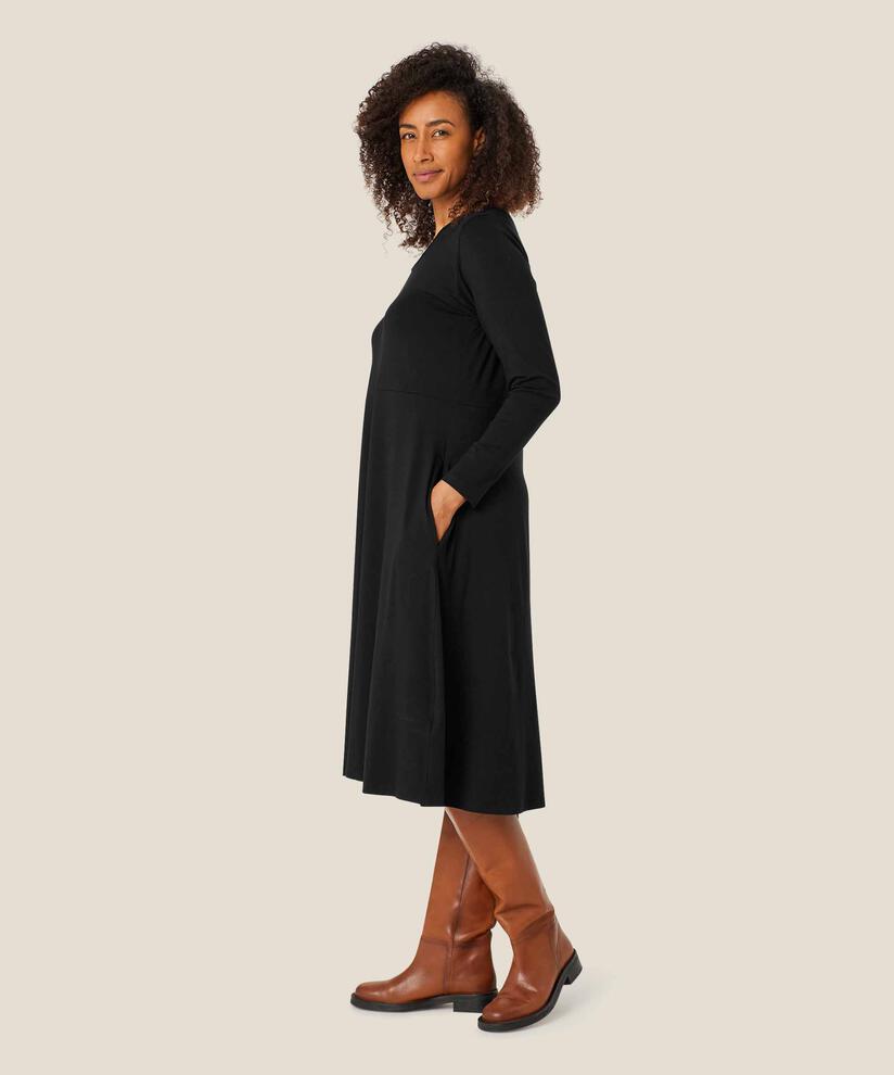 Jerseykleid Mit Langen Ärmeln Und Eingrifftaschen, Black