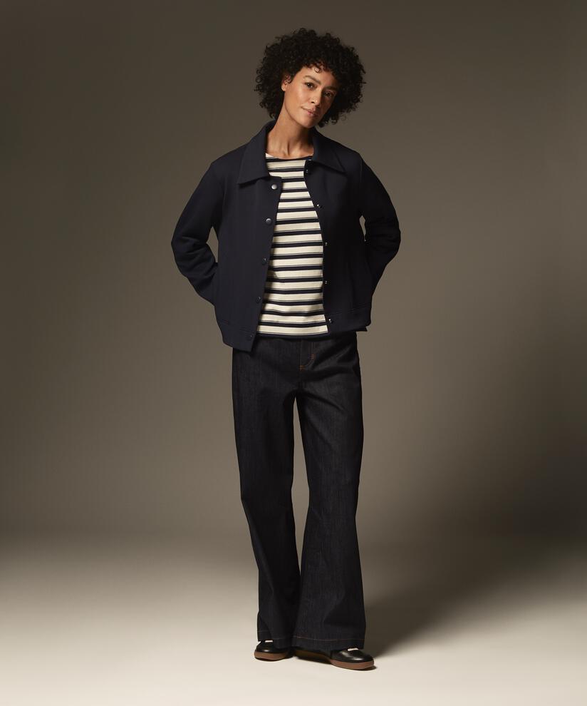 Jeans mit Stretch und Weite an den Beinen, Dark Denim