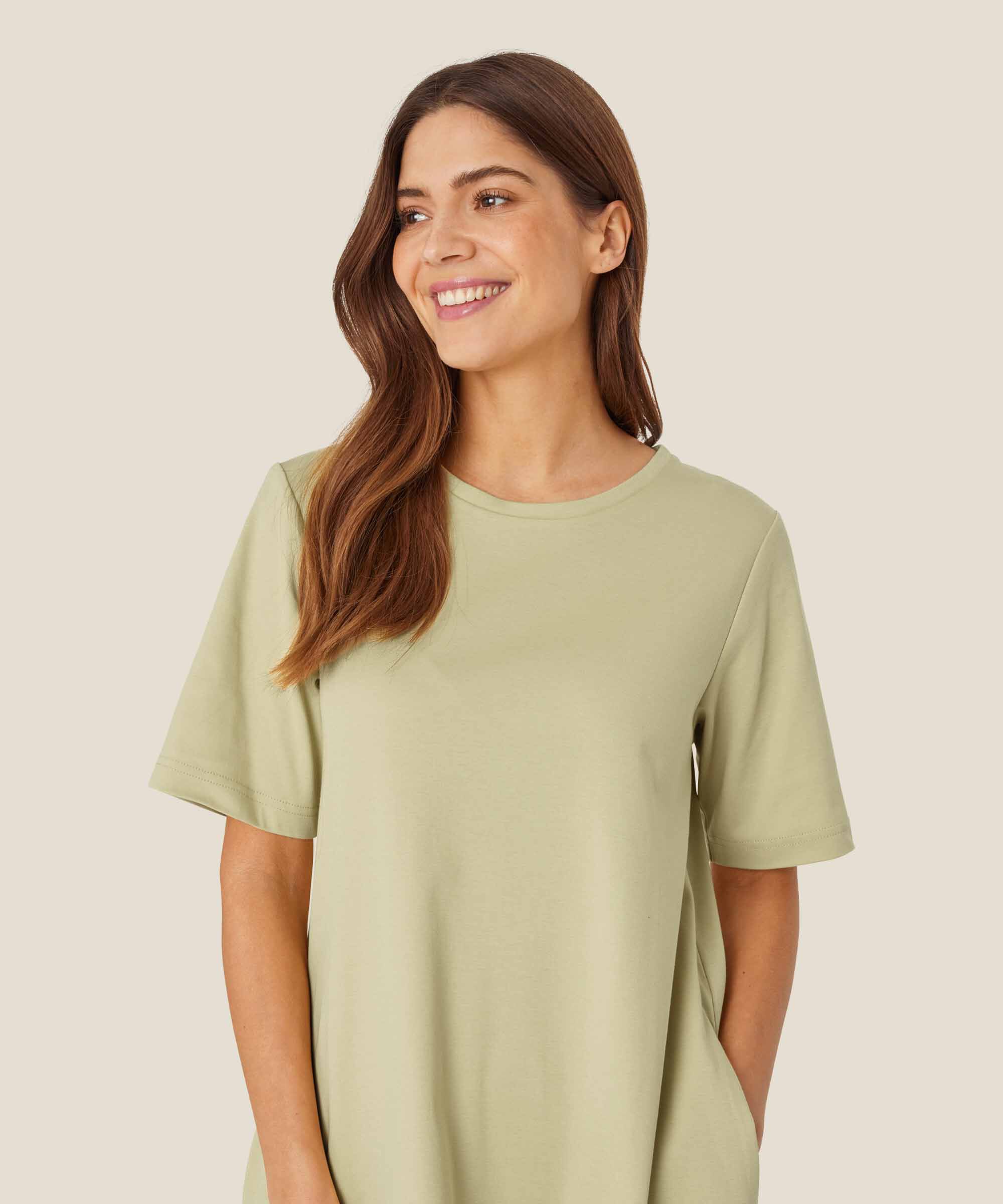 Kleid aus einem Mix aus Jersey und Baumwoll-Popeline, Bog