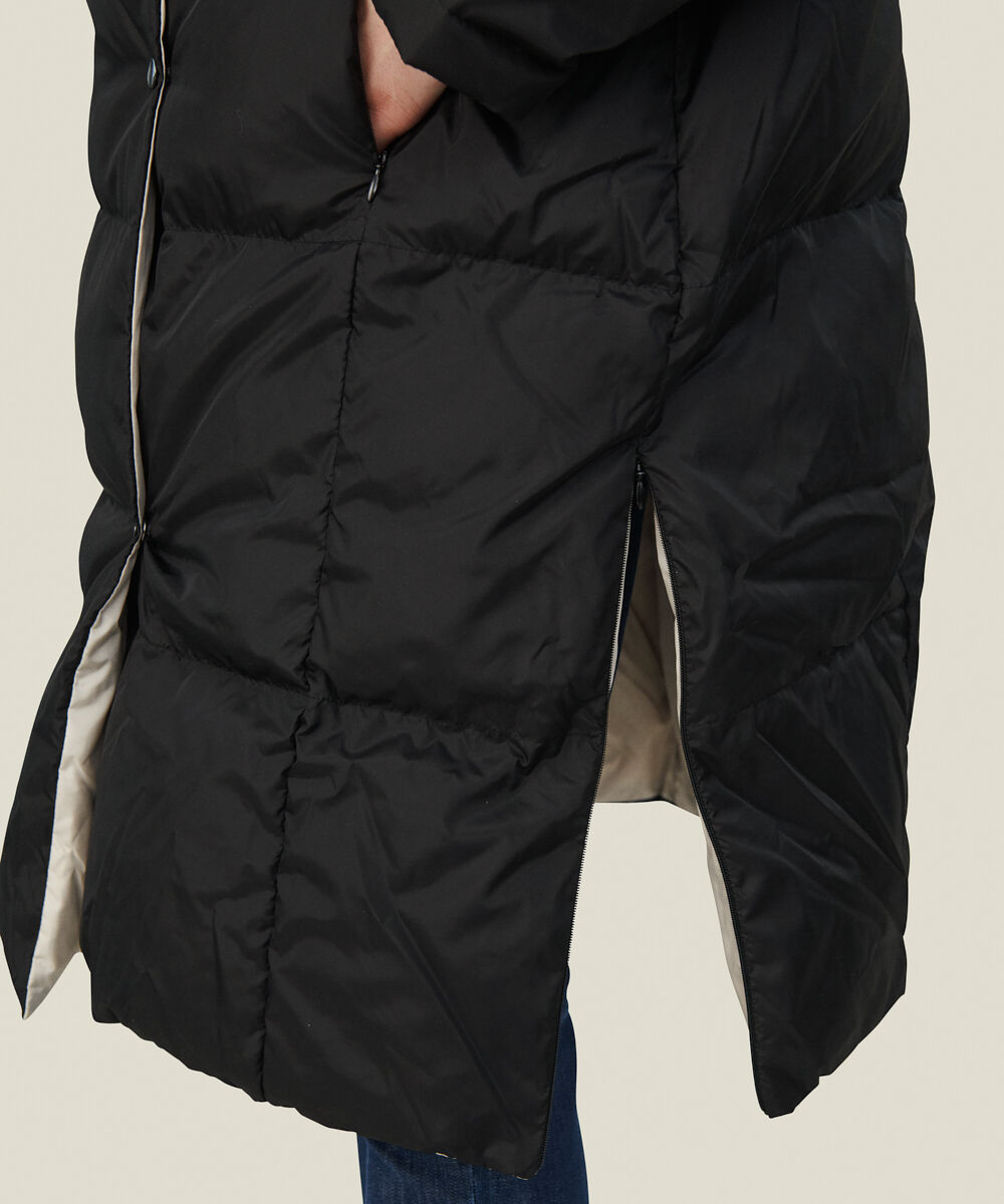 TUSNA DAUNENMANTEL, Black/Pumice