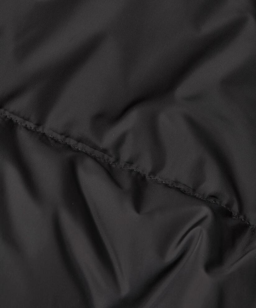 Kurze Daunenjacke mit Kapuze, Black