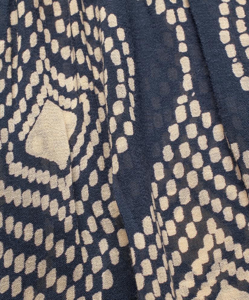 Kleid aus leicht transparenter Viskose mit Knöpfen am Hals, Mood Indigo