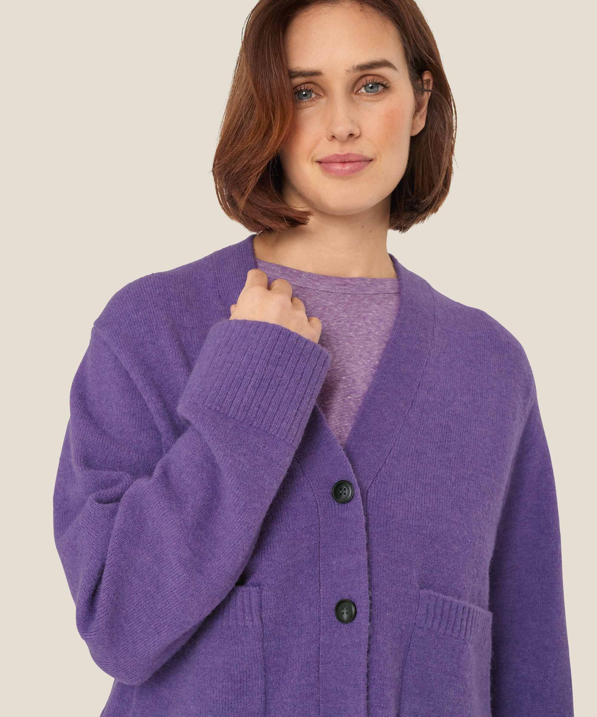 klassischer Cardigan aus Wollmischung, Meadow Violet
