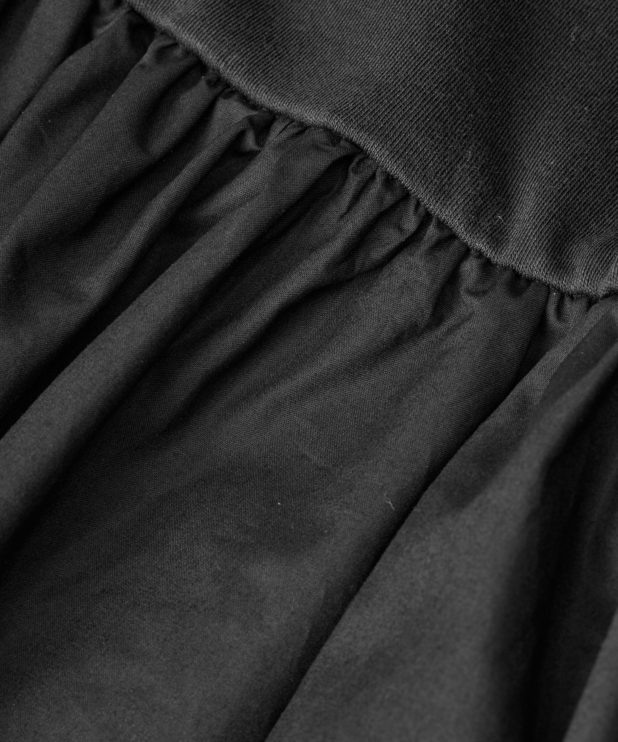 Jerseykleid mit Rock aus Baumwollpopeline, Black
