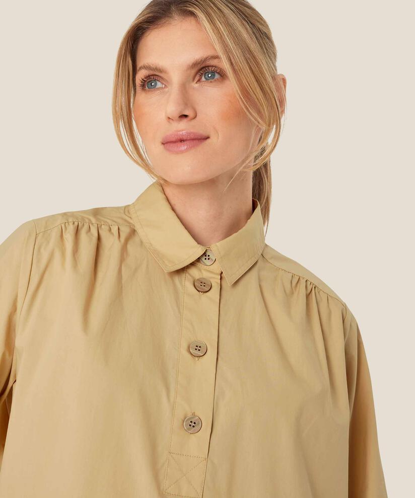 Baumwolltop mit Kragen und Knopfleiste, Pale Khaki