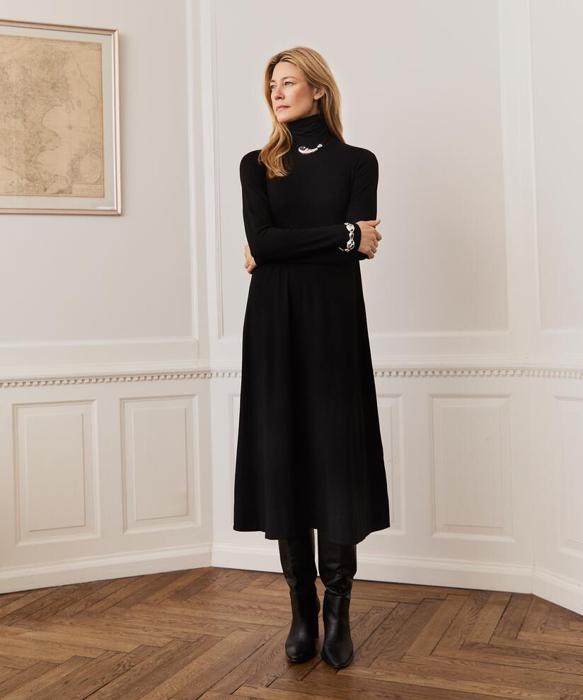 langärmliges Jerseykleid mit hohem Halsausschnitt, Black