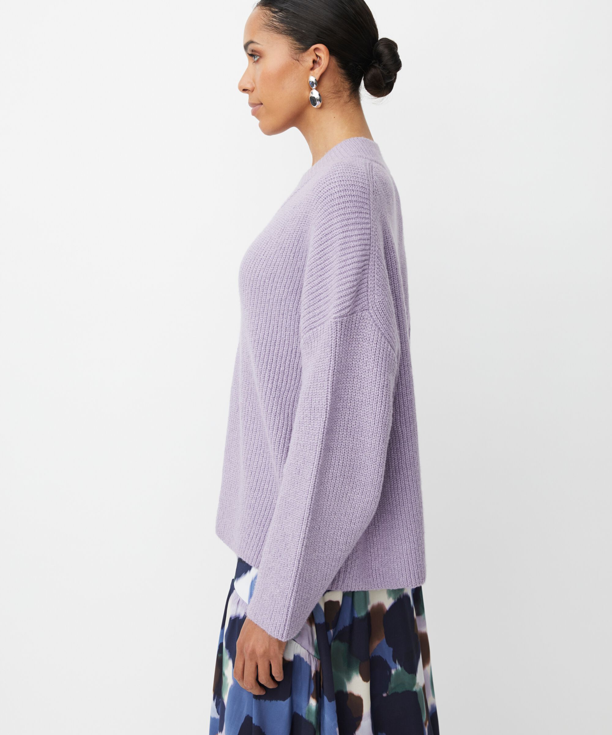 Rippenstrickpullover mit V-Ausschnitt, Wisteria