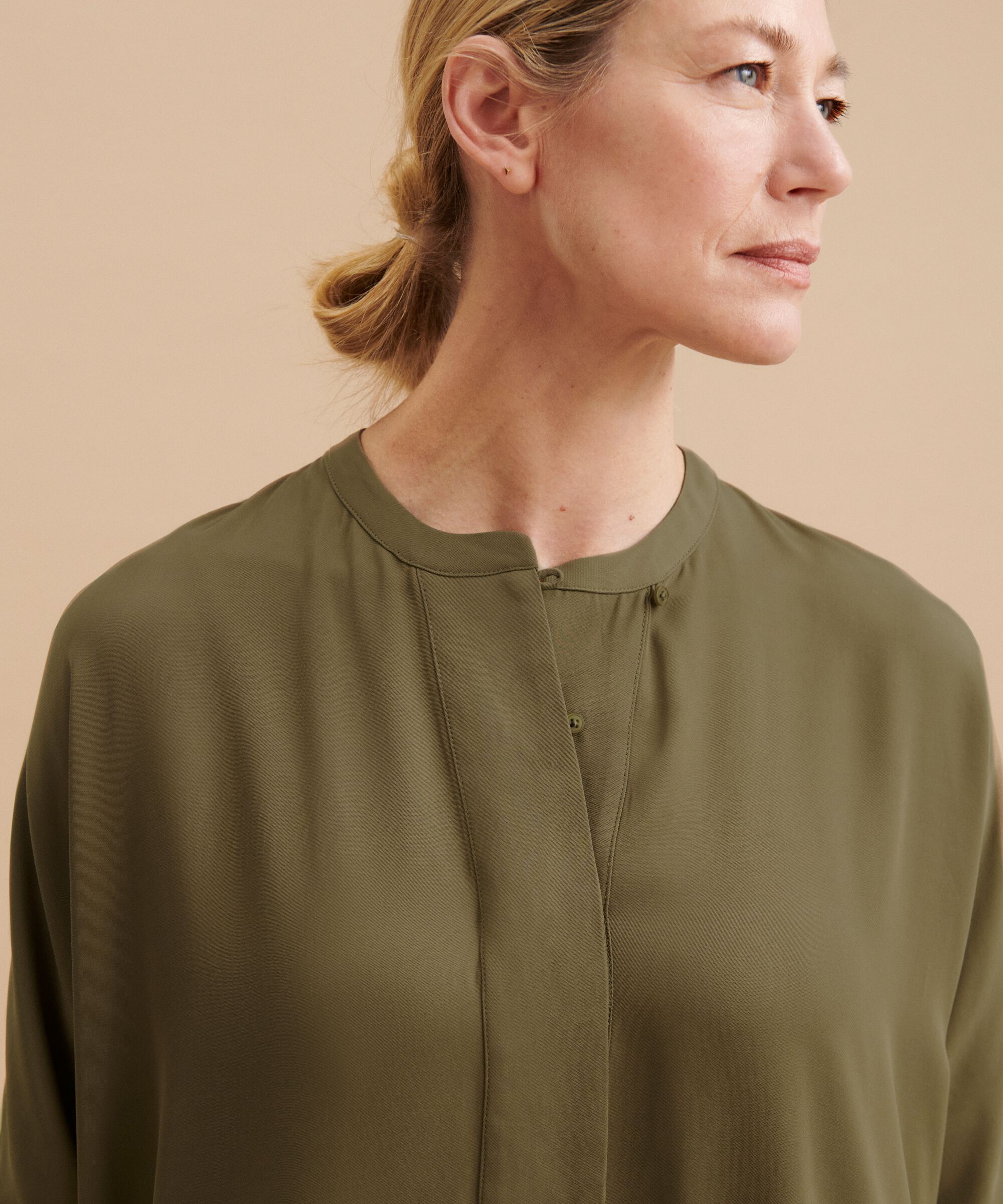 Kleid aus Viskosemischung mit Taschen, Capers