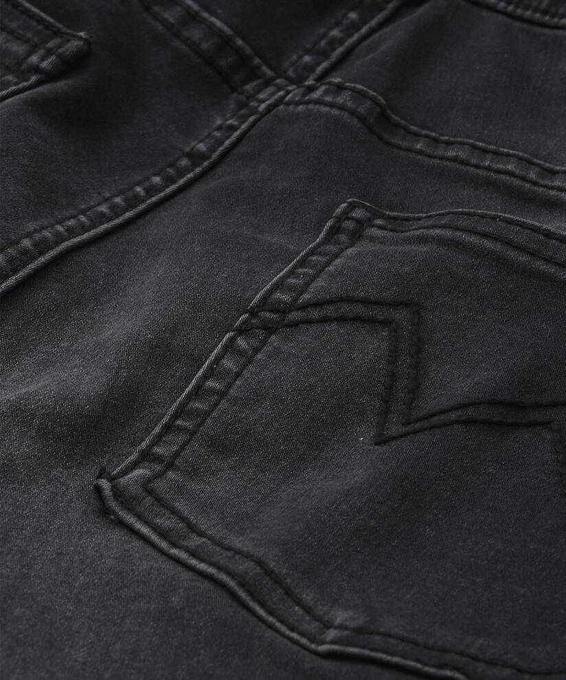 gewaschene Jeans mit Stretch, Black