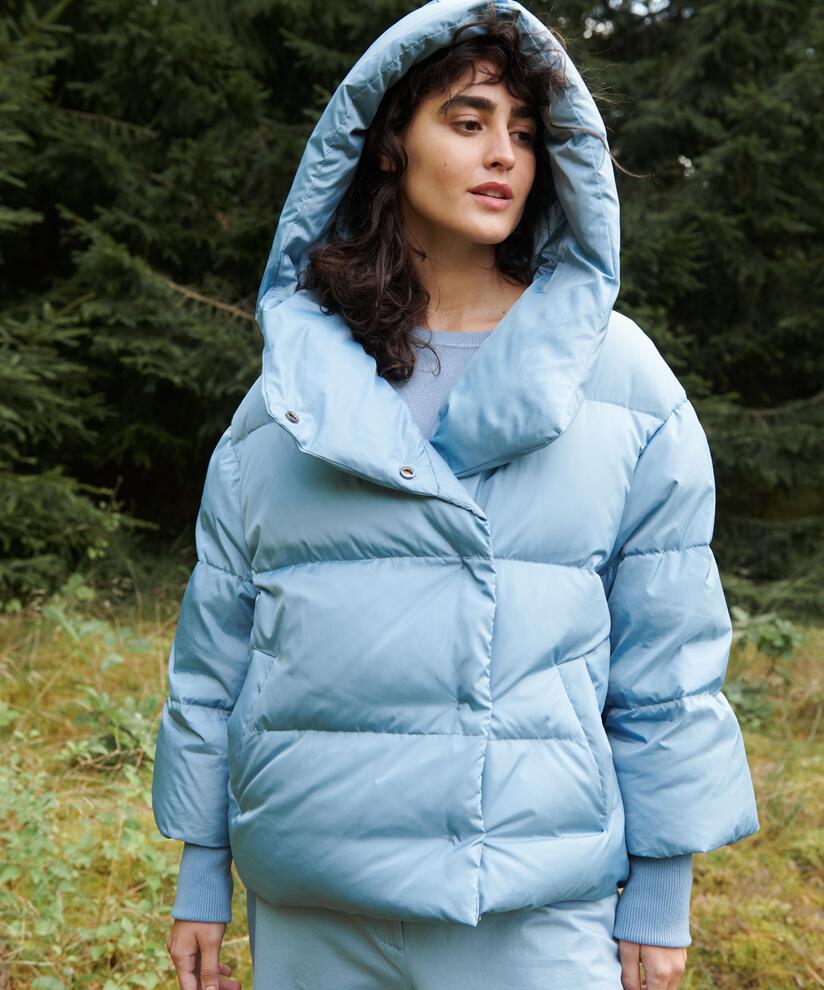 Kurze Daunenjacke mit Kapuze, Ashley Blue