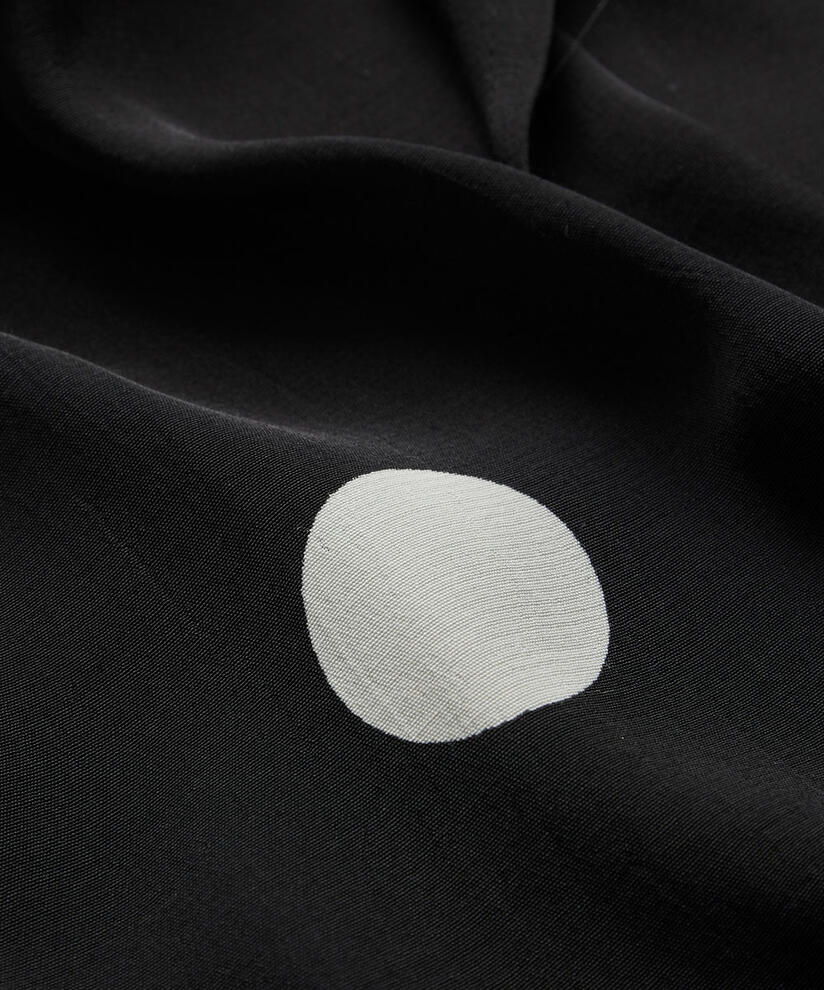 ALONG TUCH, Black