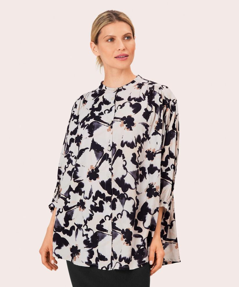 Ilisa Hemdbluse, Volcanic