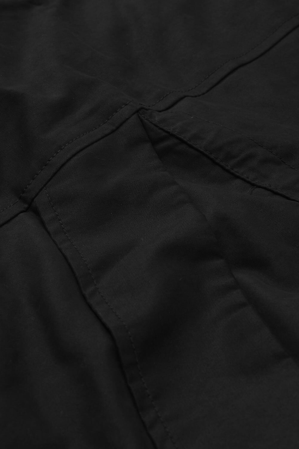 THYRANA MANTEL, Black