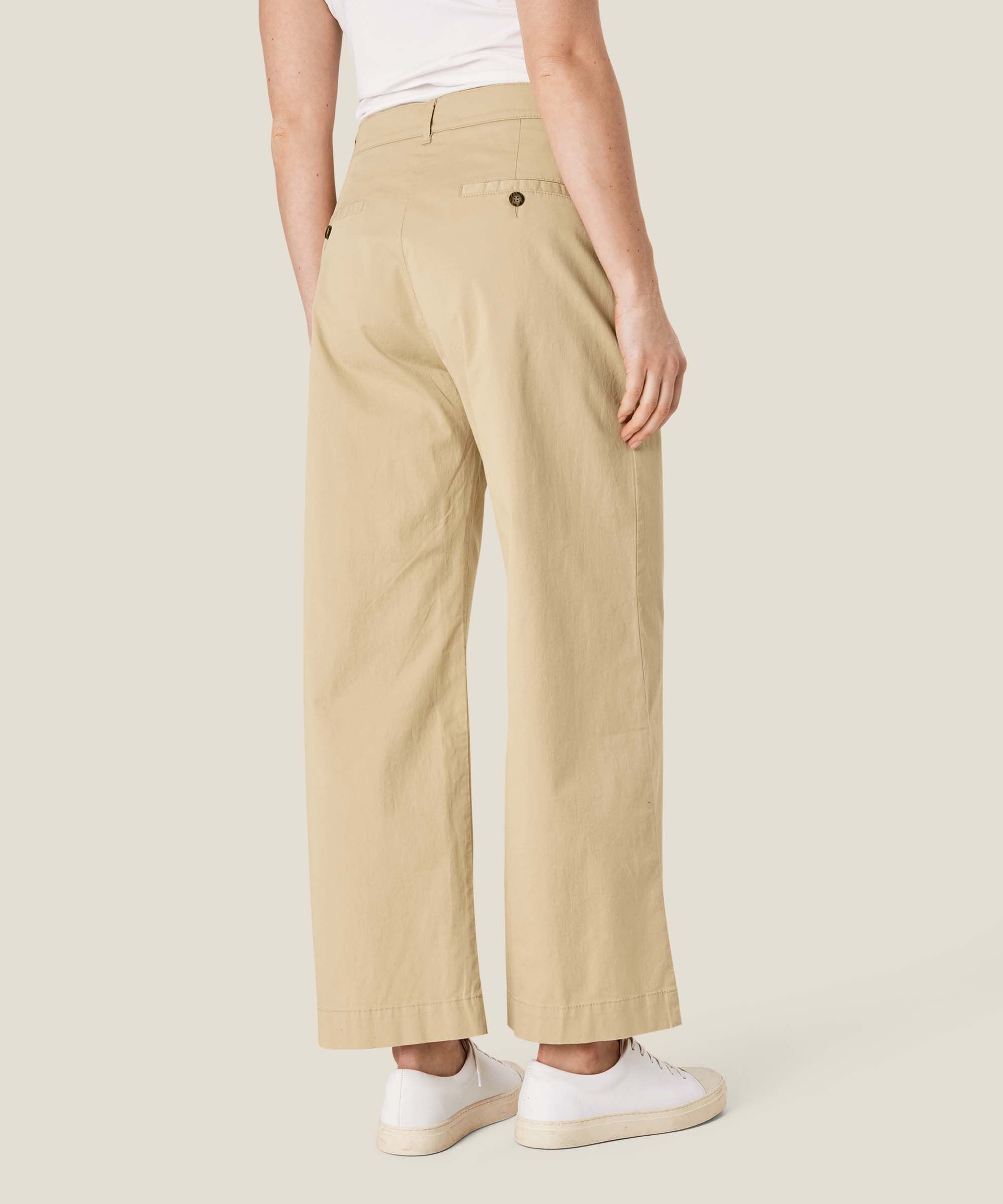 Pamila Hose, Pale Khaki