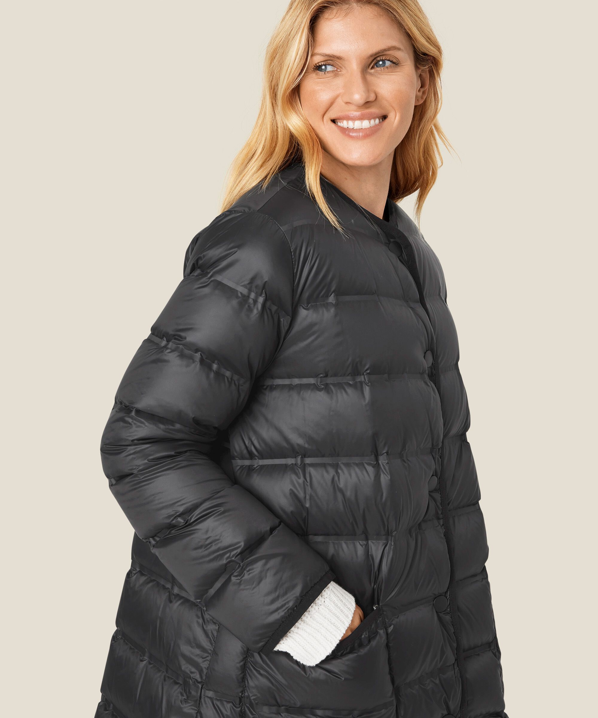 Tuvani Daunenmantel, Black