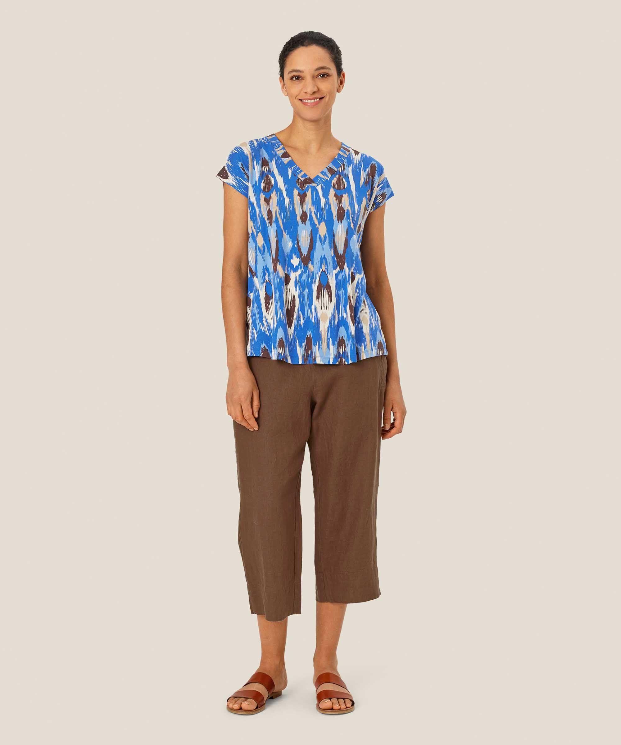 Gerade Leinenhose mit gesmokter Rückseite, Chestnut