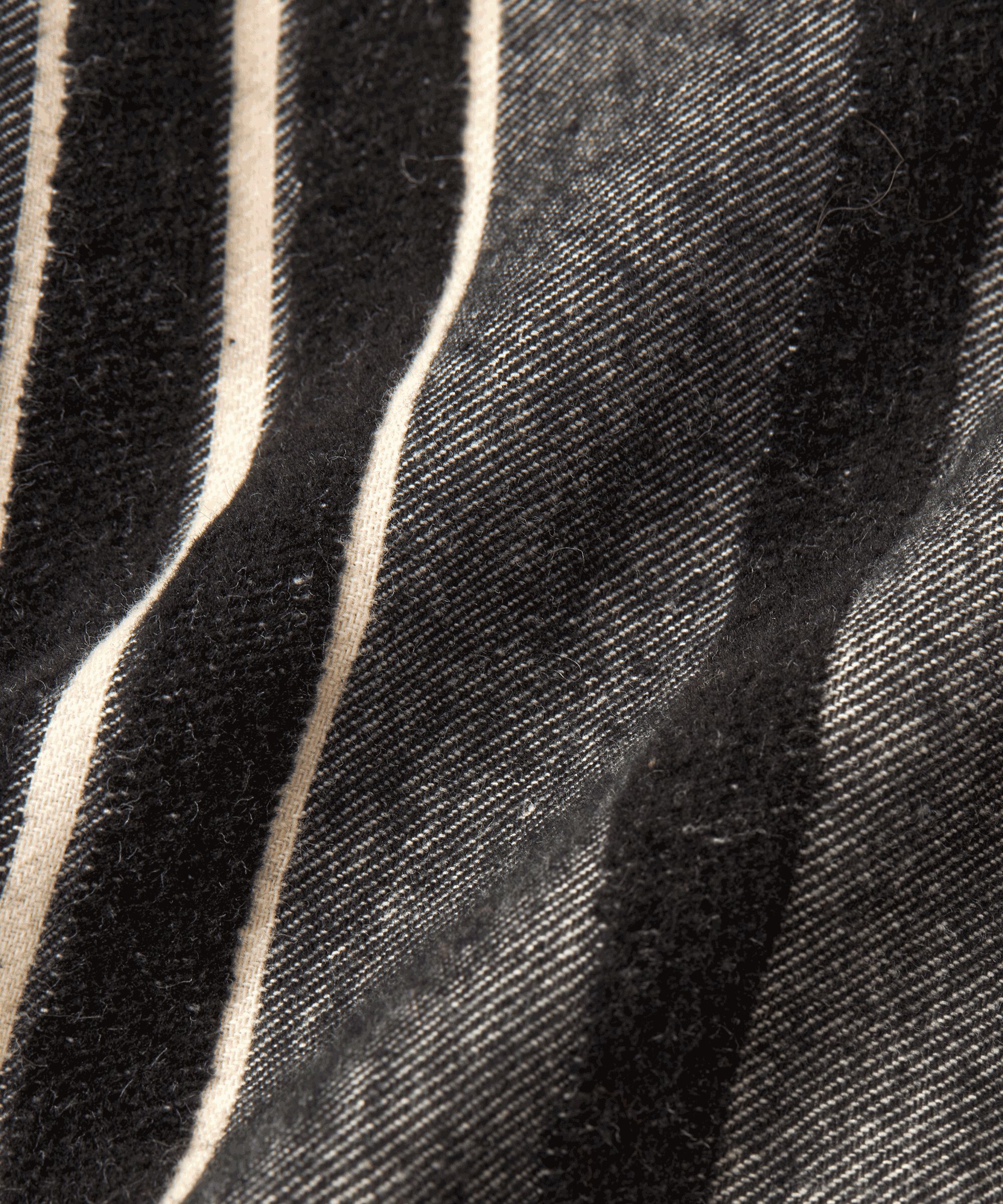 kurze gestreifte Jacke mit Futter, Black