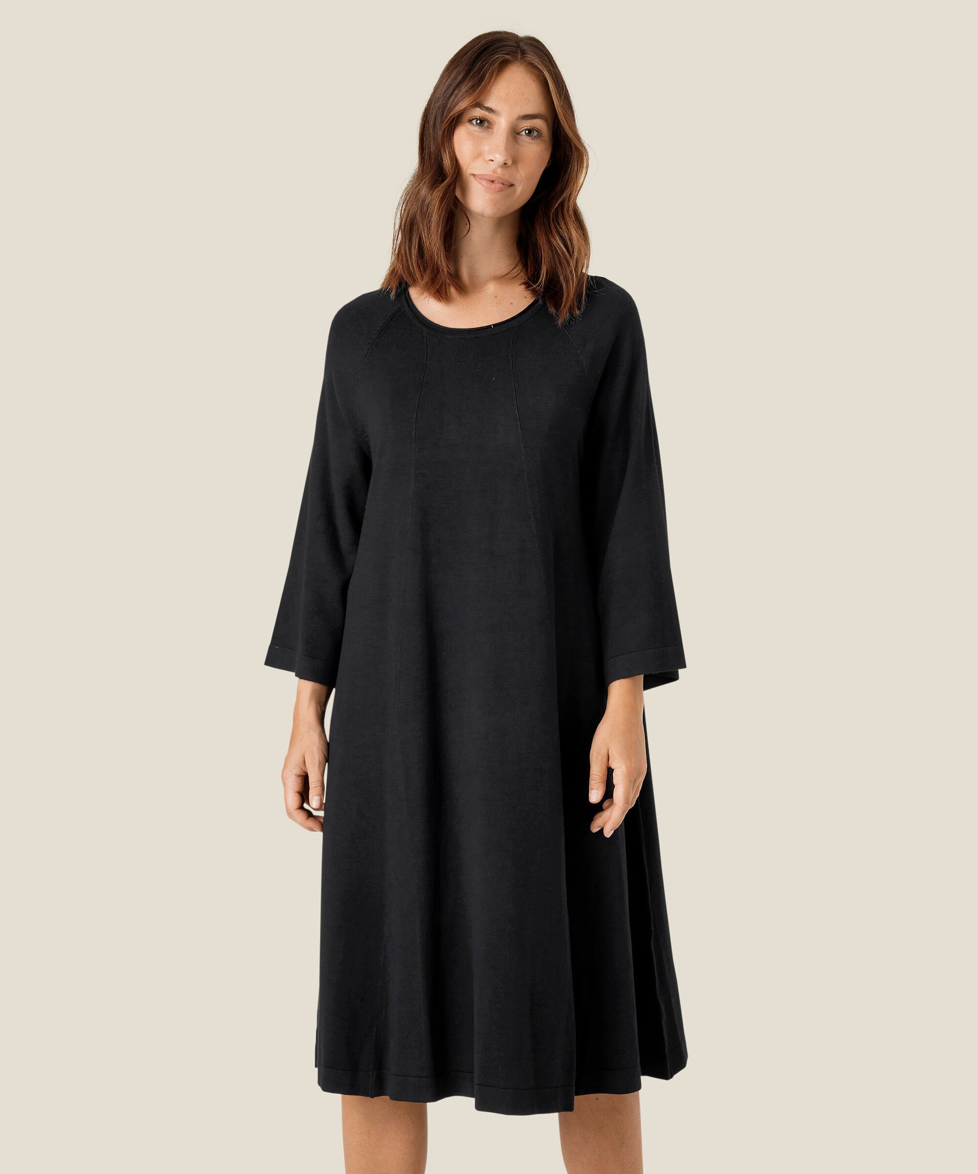 Feinstrickkleid mit 3/4 Ärmeln, Black