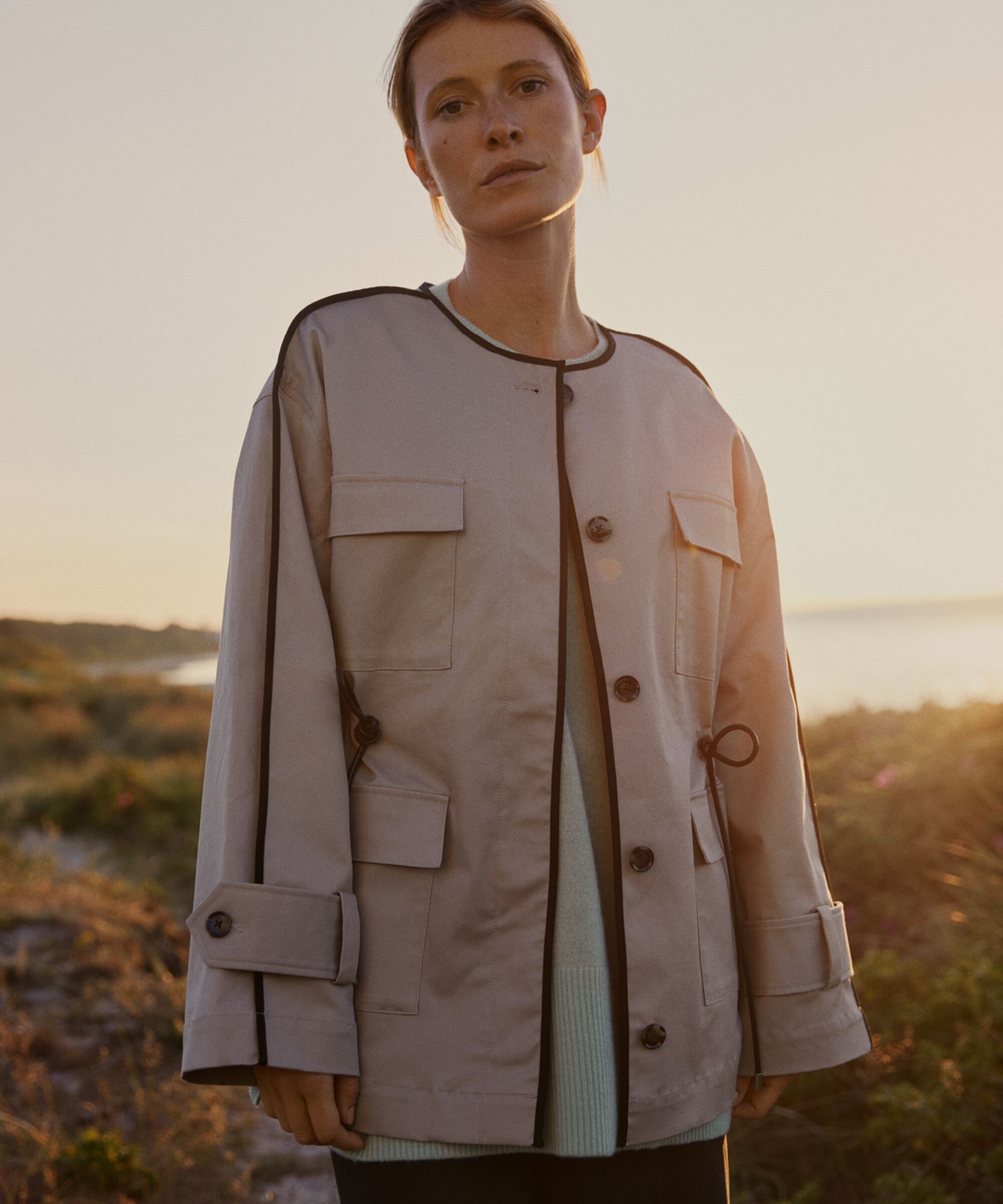 Jacke in Baumwollqualität mit Kontrastpaspelierung, Plaza Taupe