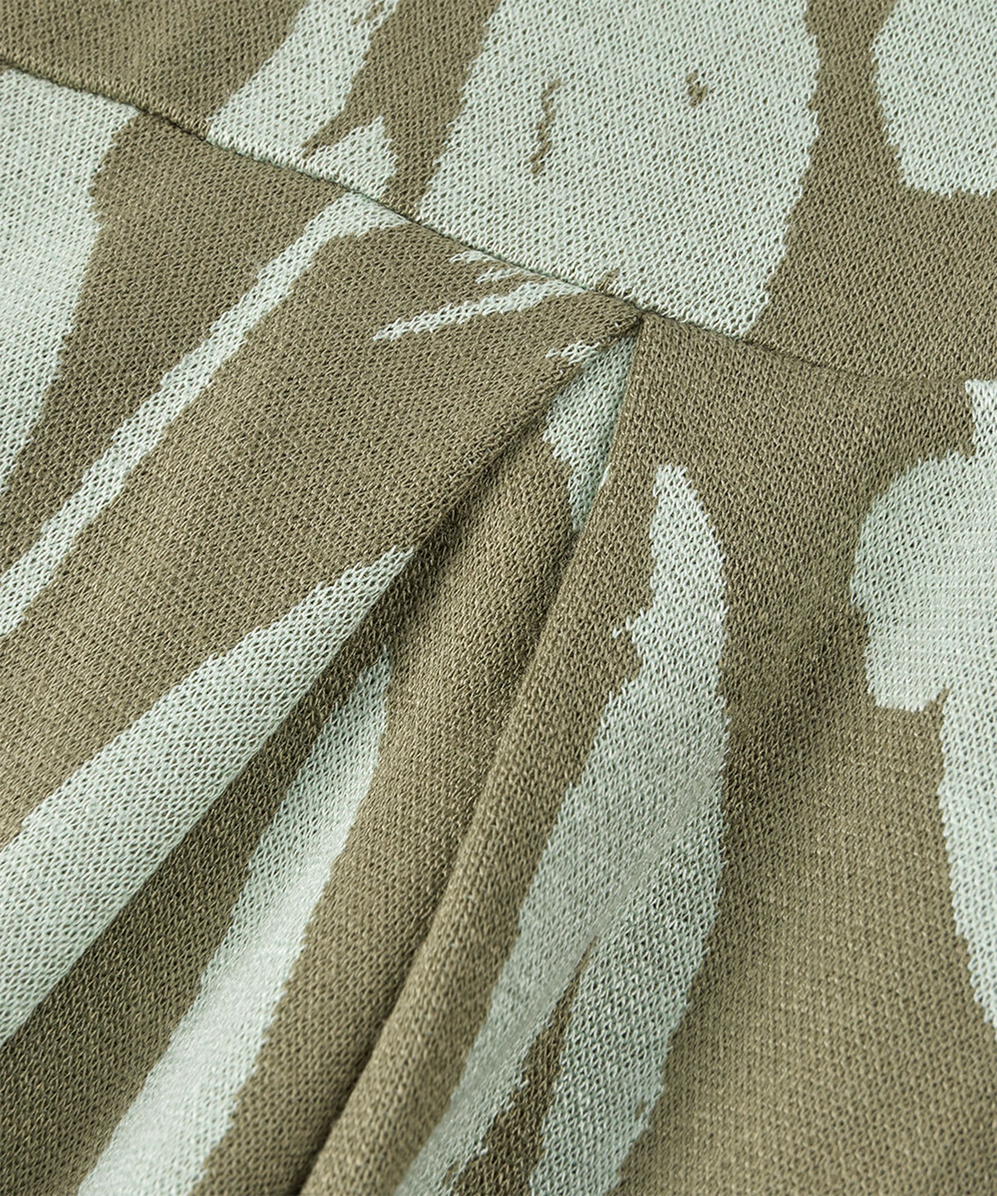 Tulpenkleid aus Jersey mit Rundhalsausschnitt und Knöpfen, Frosty Green