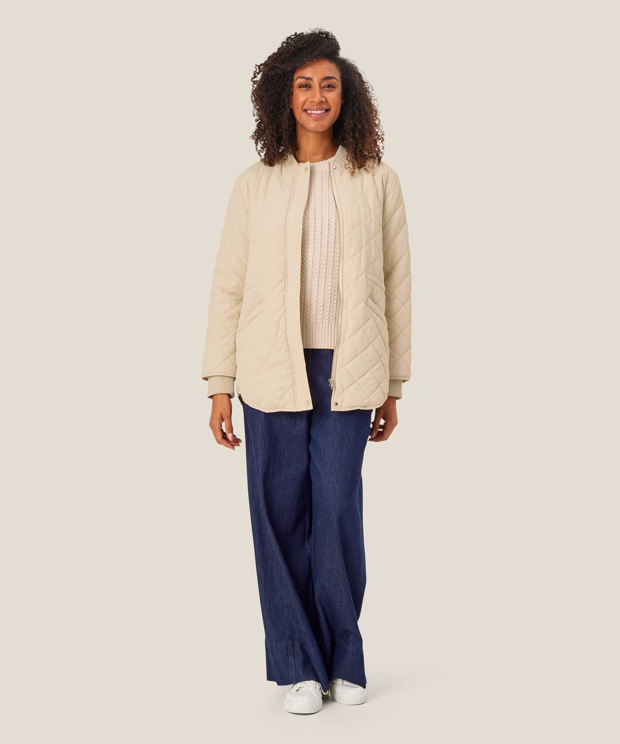 Steppjacke mit Rippdetails und Eingrifftaschen, Oyster White