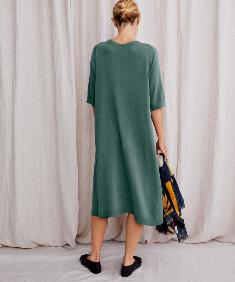 Weiches Strickkleid mit Rundhalsausschnitt, Balsam Green