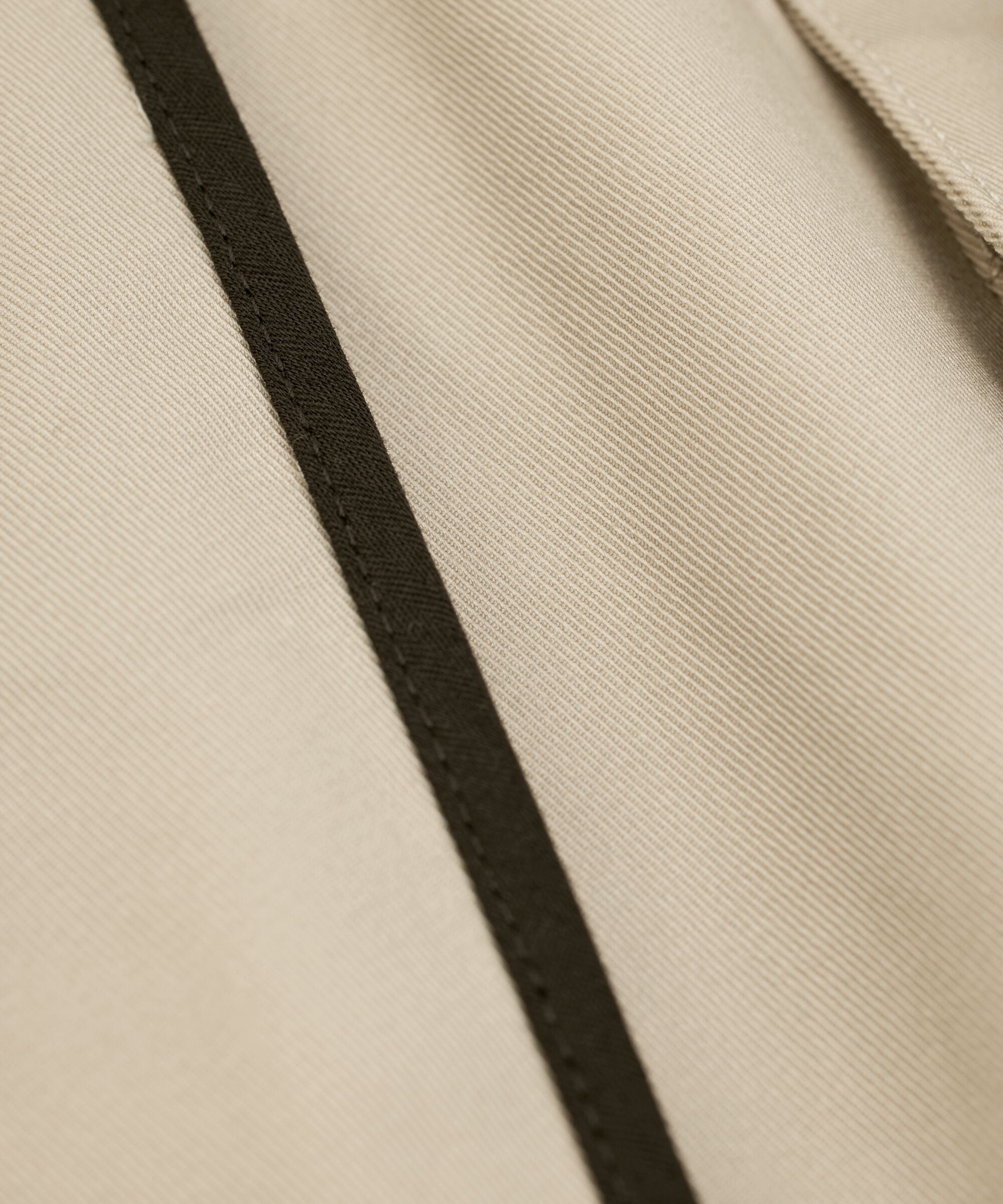 Jacke in Baumwollqualität mit Kontrastpaspelierung, Plaza Taupe