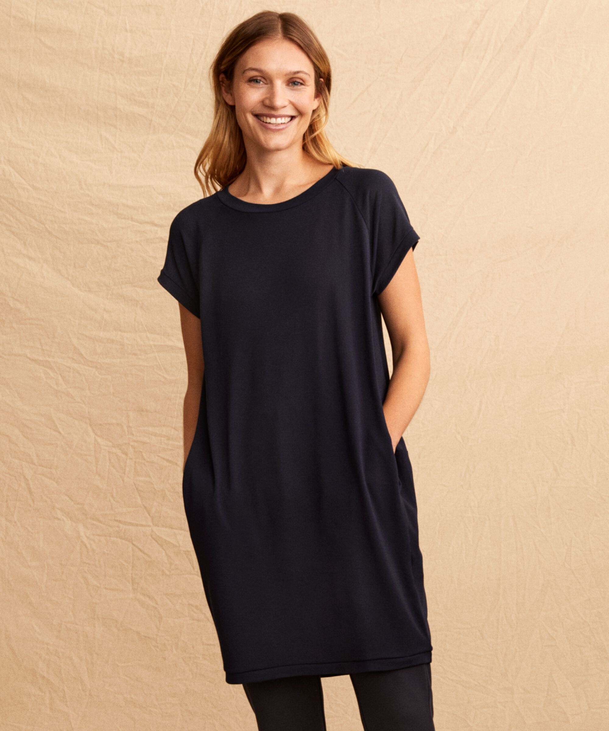 Tunika Mit Rundhalsausschnitt Und Taschen, Navy