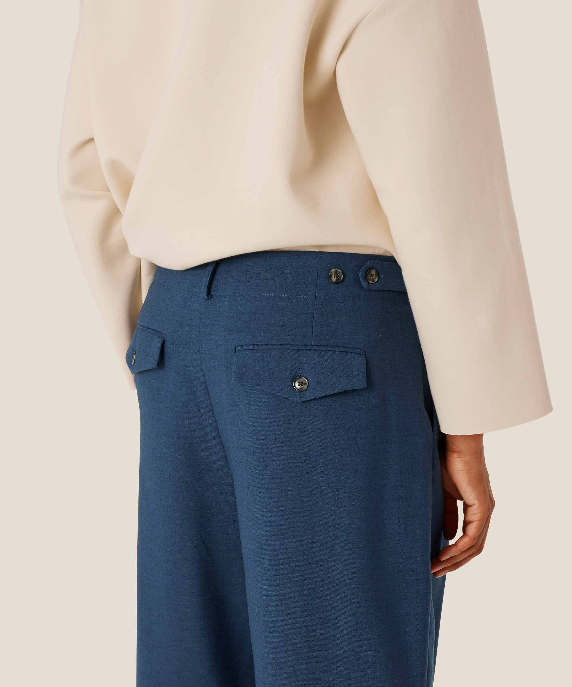 Hose mit festem Bund und Knopfdetails, Moonlit Ocean