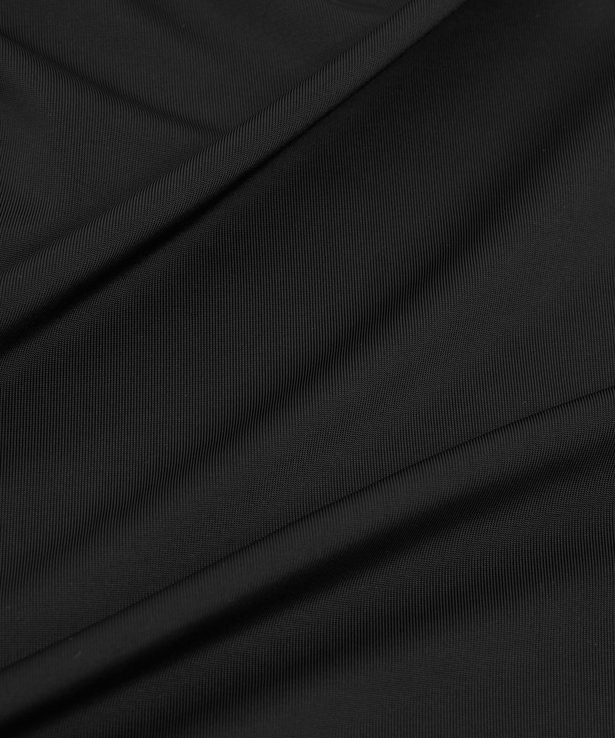 kurzes Unterkleid mit verstellbaren Trägern, Black