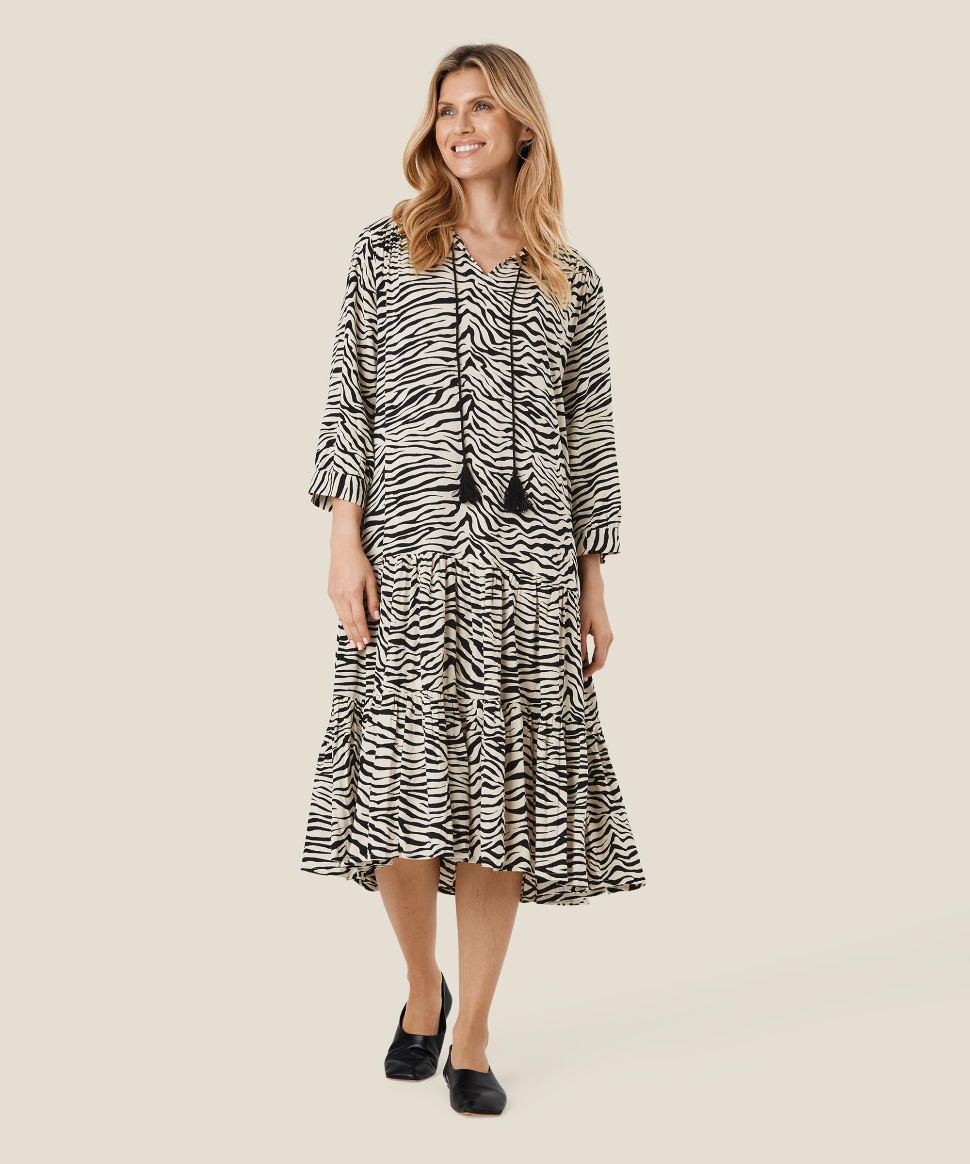 Nari Kleid, Whitecap