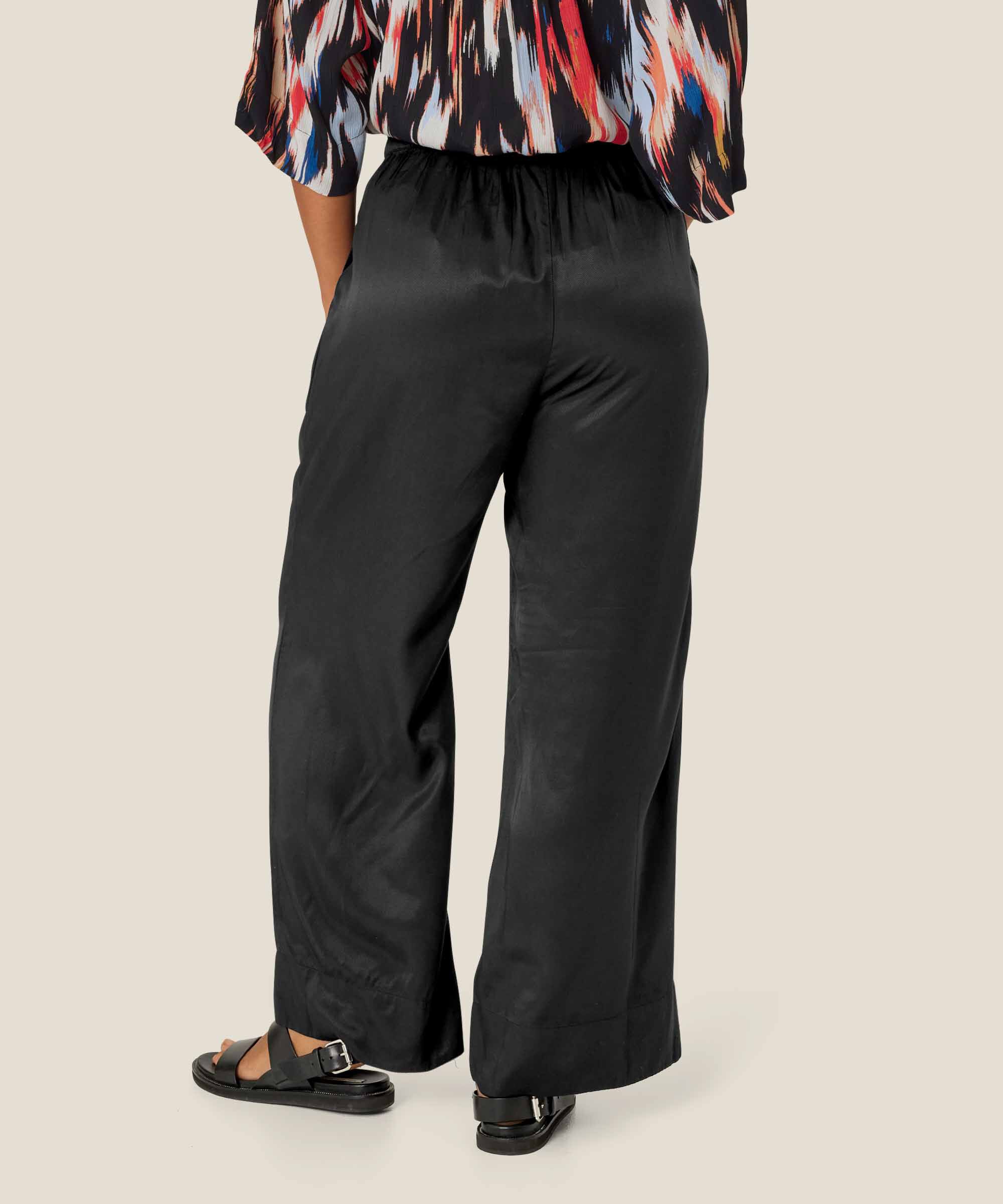 Viskosehose mit Gummizug hinten, Black