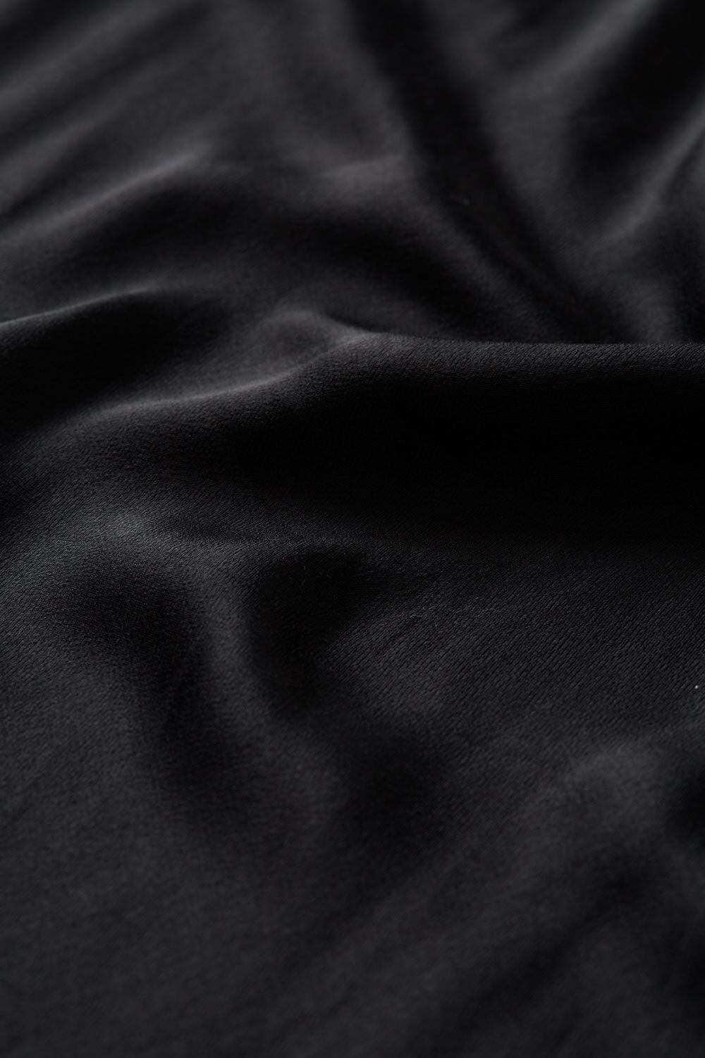 Satinrock mit schmalem Gummizug in der Taille, Black