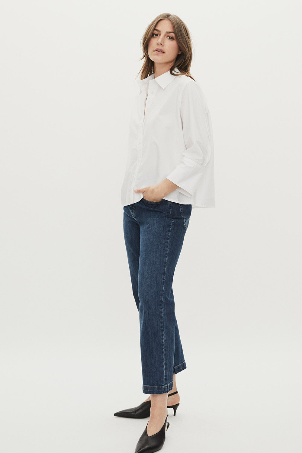Baumwollhemd mit 3/4-&Auml;rmeln - White, Cropped-Jeans mit Stretch - Blue Denim