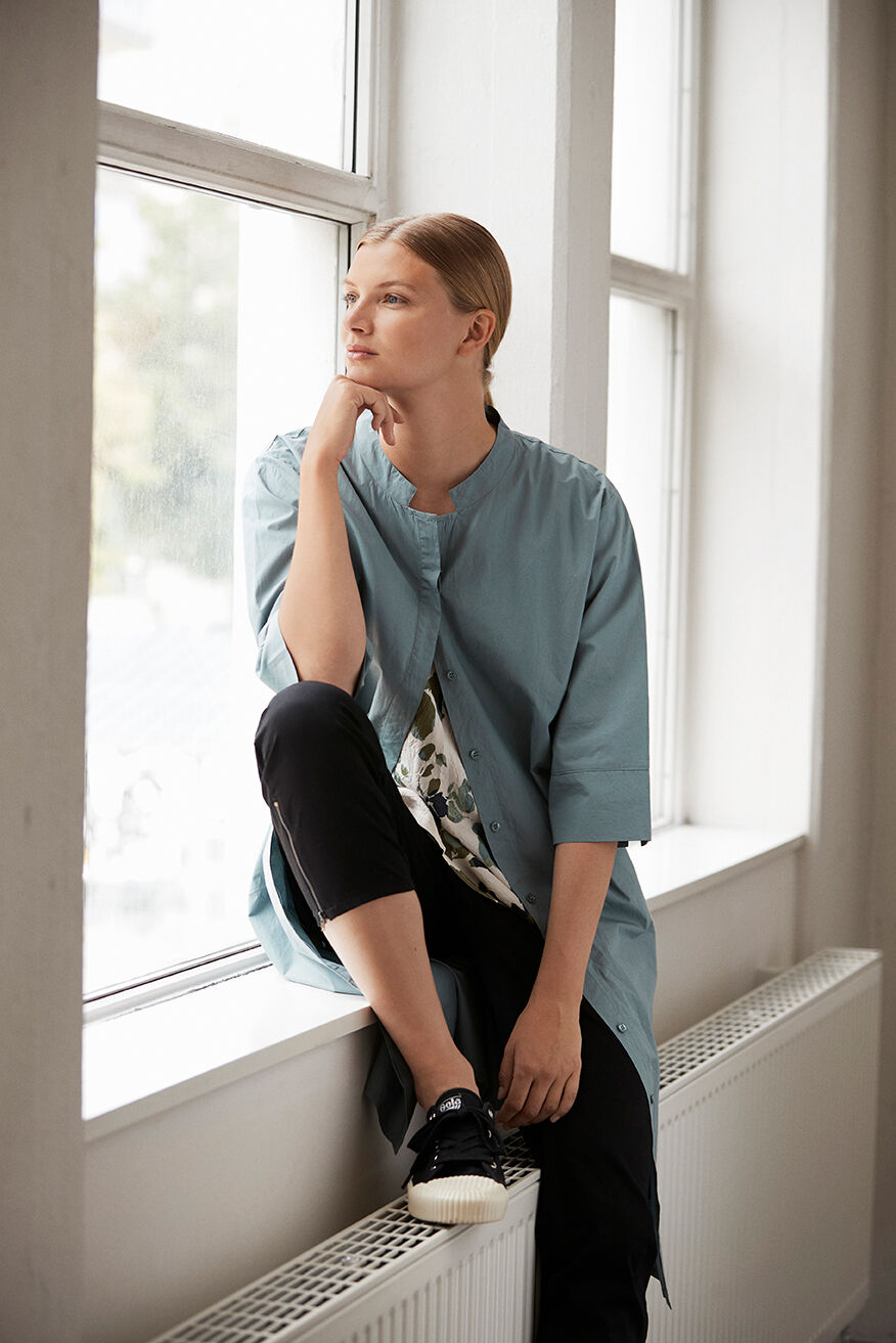 NIMES HEMDKLEID, Stormy Sea