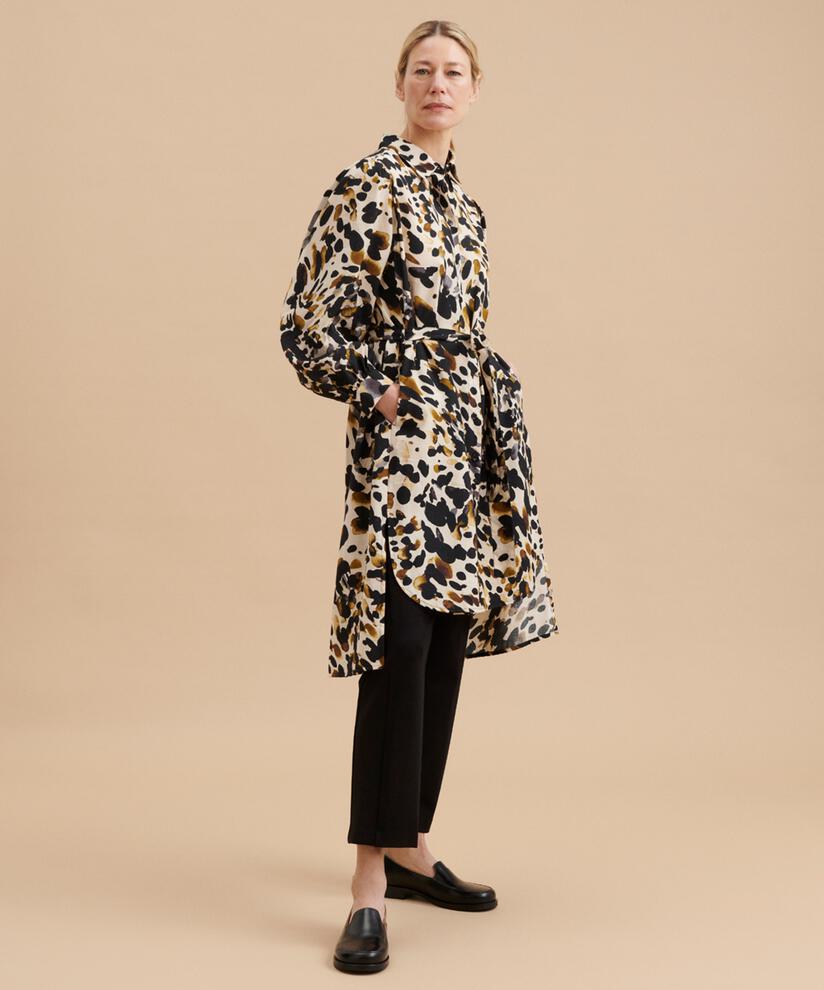 Hemdkleid mit Gürtel und längerem Rücken, Starfish