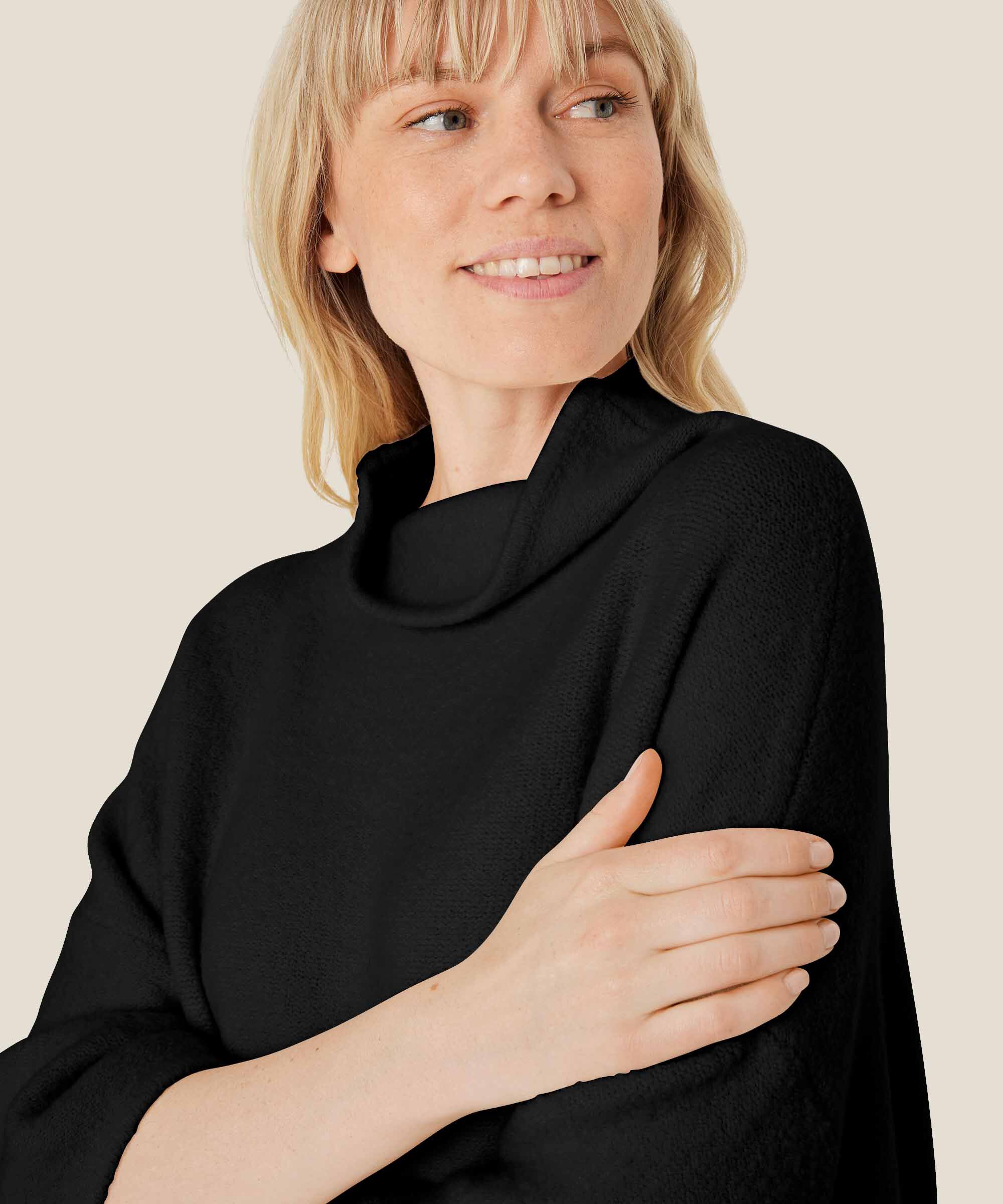 Strickpullover mit weiten Ärmeln, Black