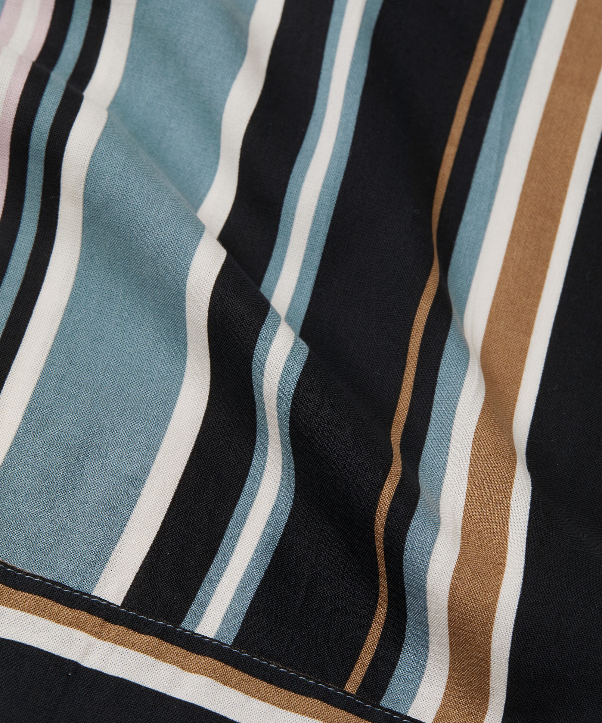 Gybit Tunika, Goblin Blue