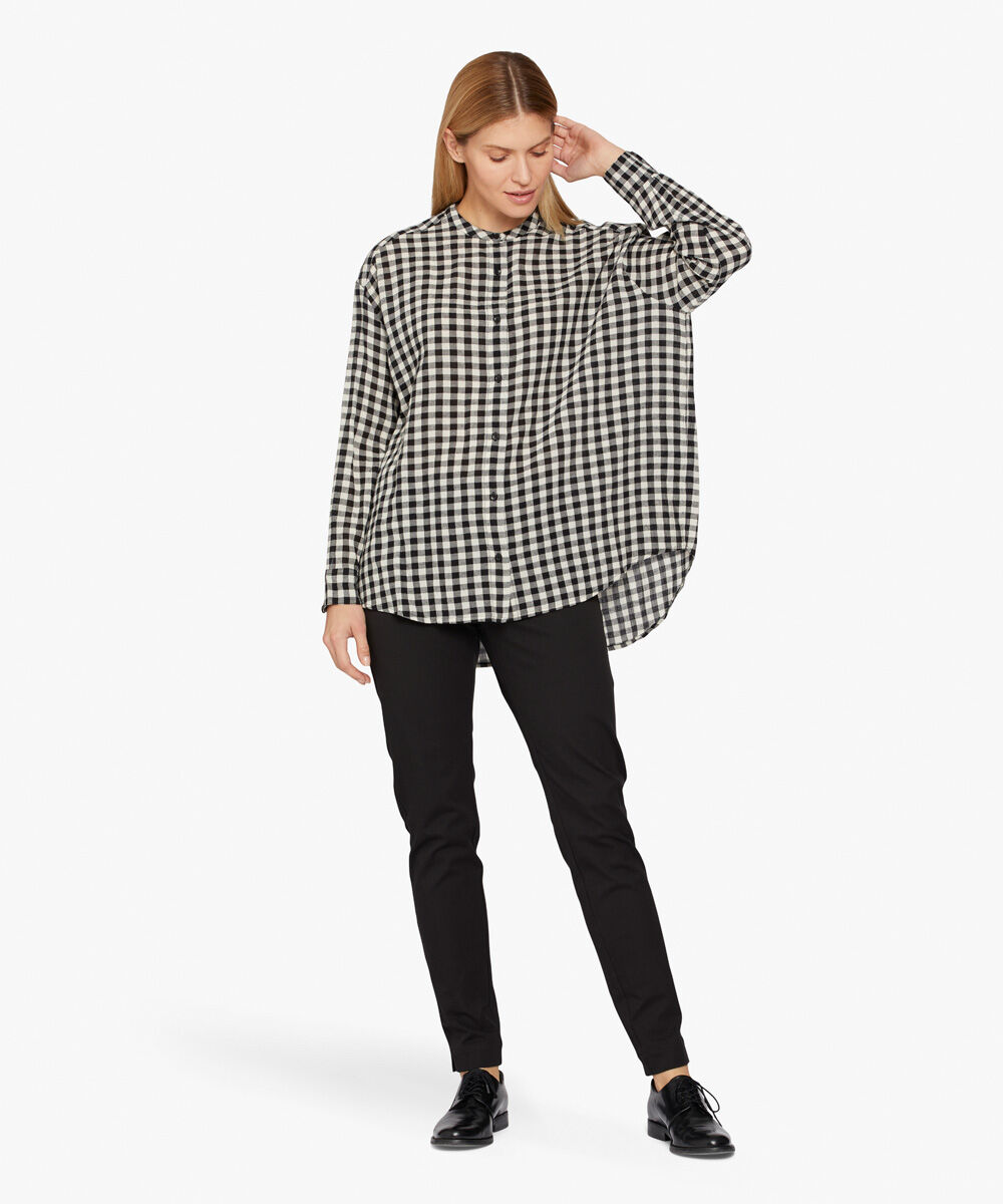 Eng anliegende Hose aus Baumwollstretch, Black