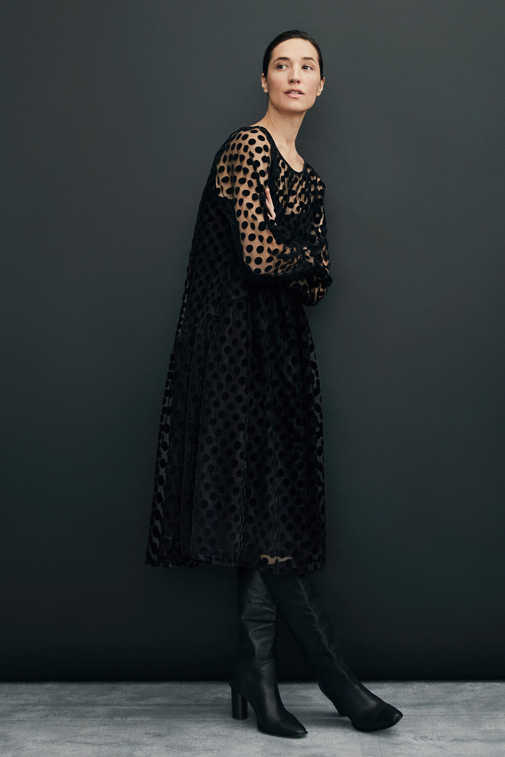Polyamidkleid mit Polka-Dots und R&uuml;schen - Black