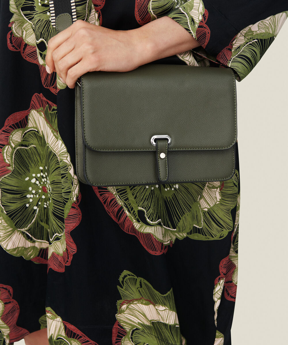 REGGIE TASCHE, Capulet olive