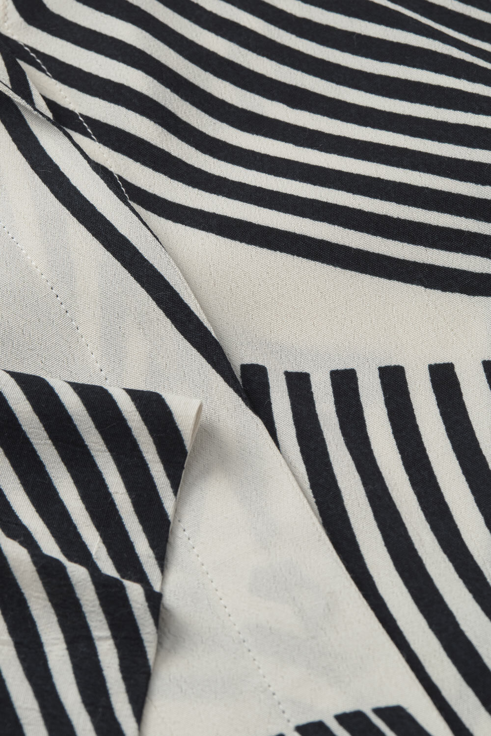 NIMES HEMDKLEID, Black