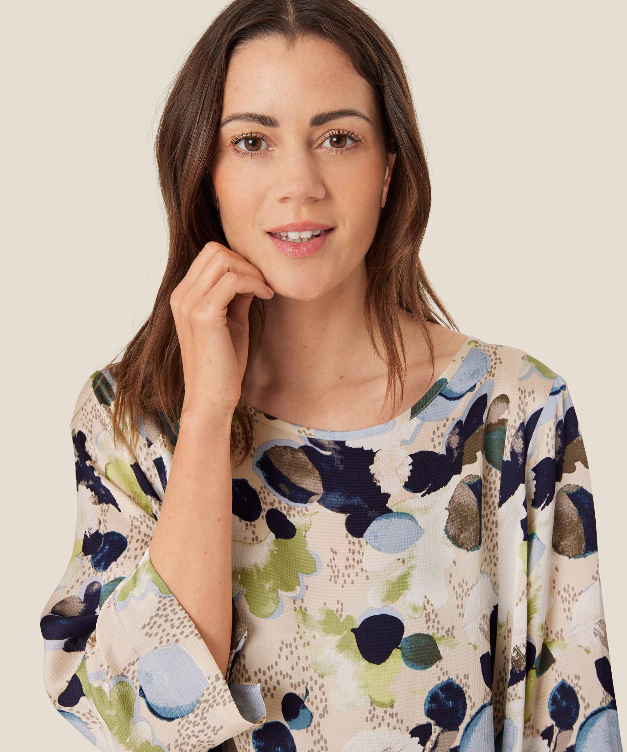 Kleid Aus Viskose Mit Knopf Am Hals, Fog