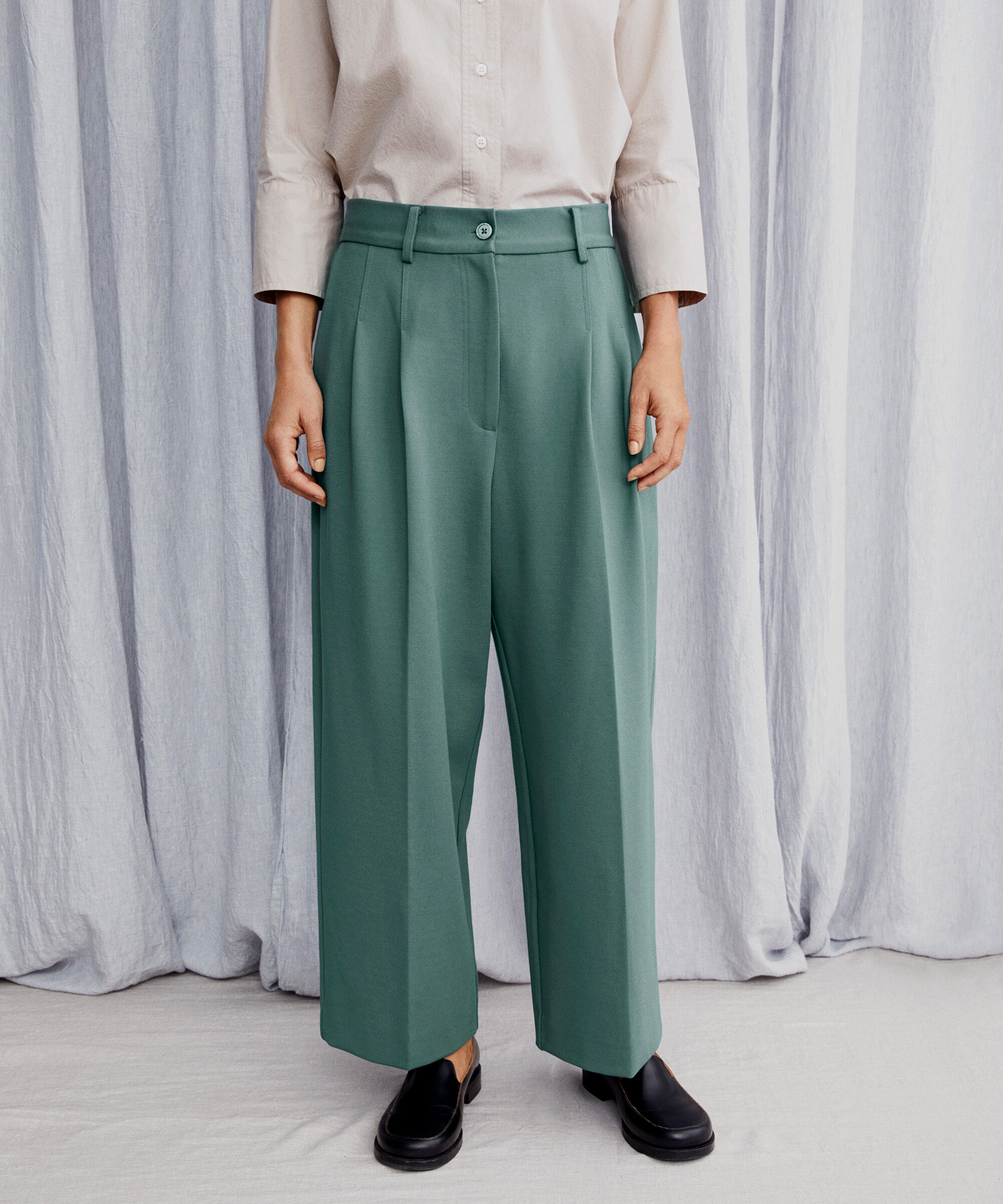 Hose aus Jersey mit weitem Bein und Eingrifftaschen, Balsam Green