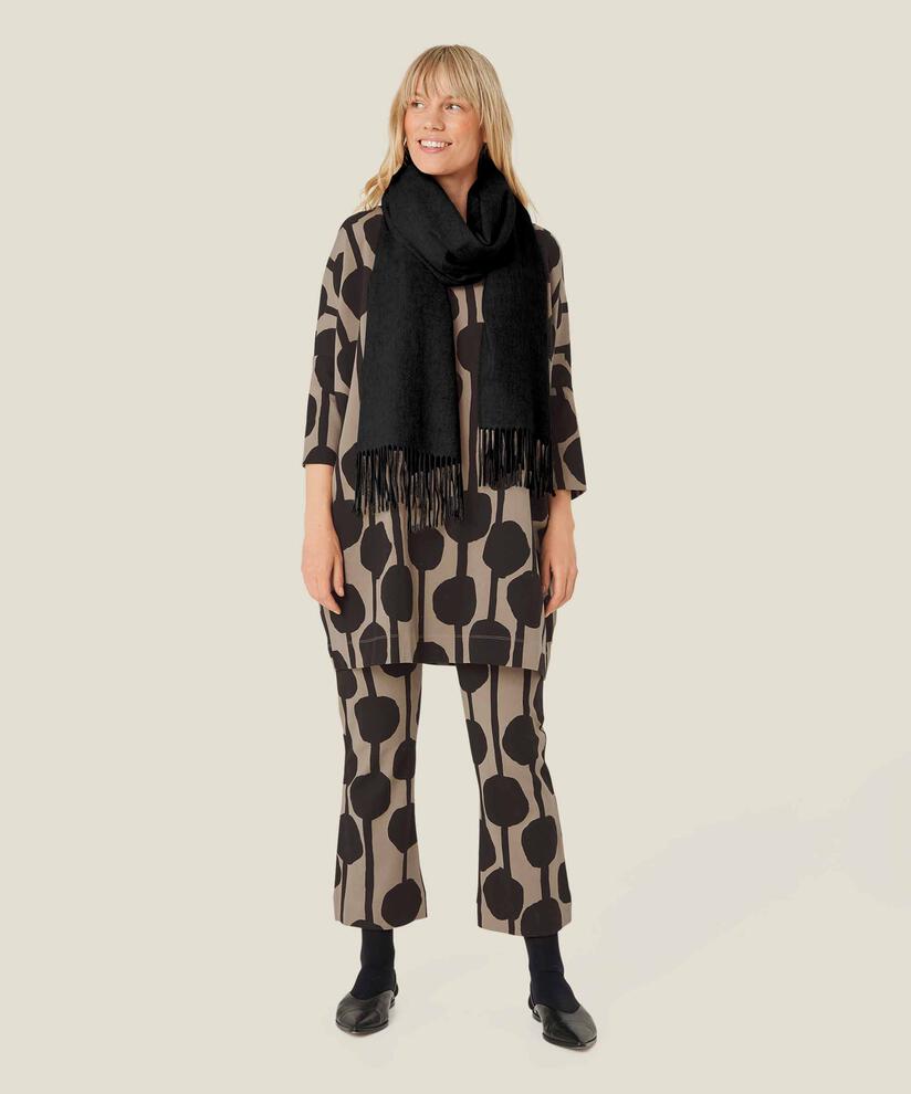 großer Wollschal mit Fransen, Black