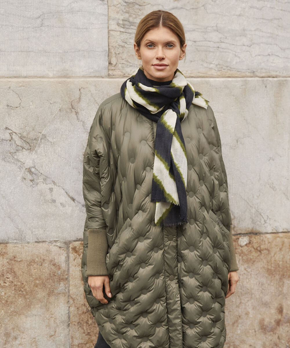 AMILLA SCHAL, Capulet Olive